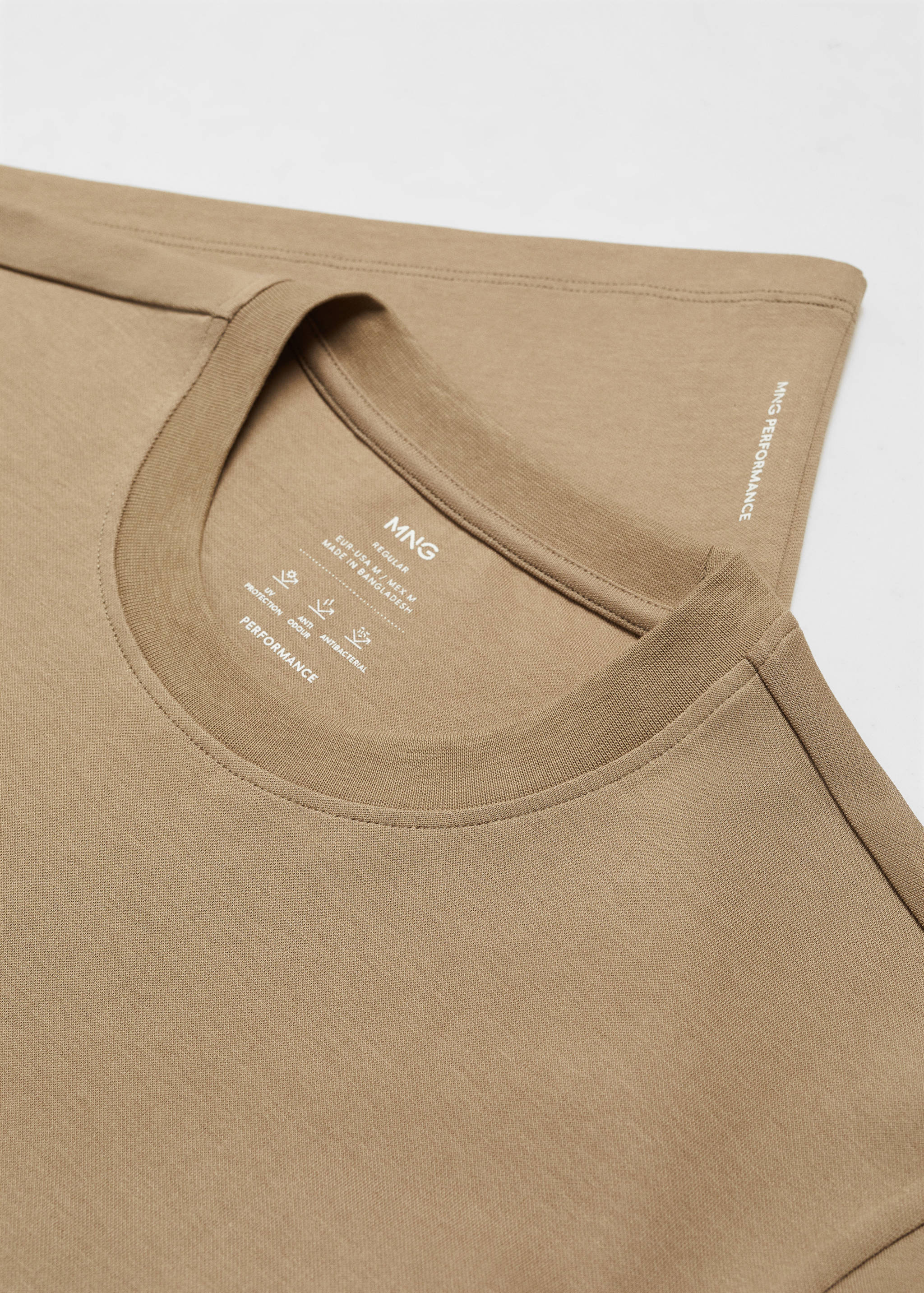 Breathable cotton t-shirt - Details of the article 8