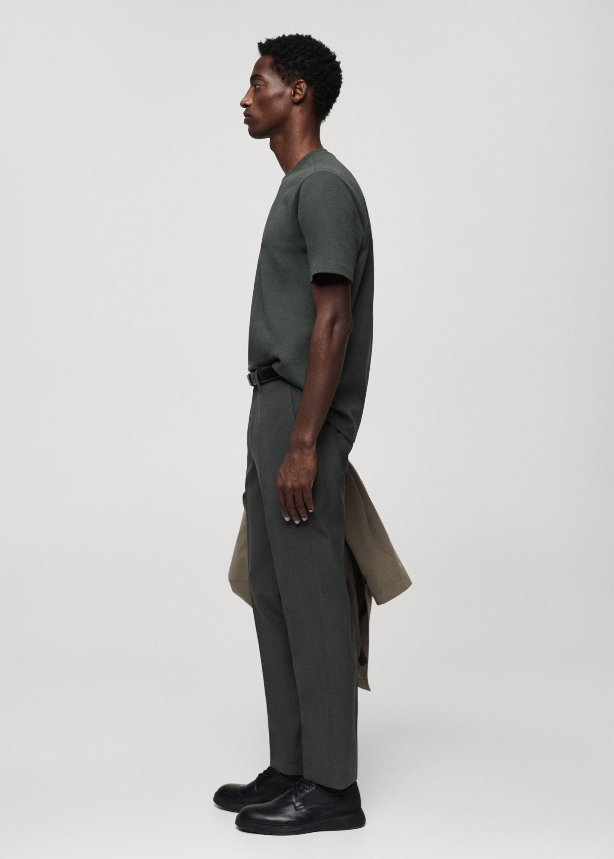 Breathable cotton t-shirt - Details of the article 2