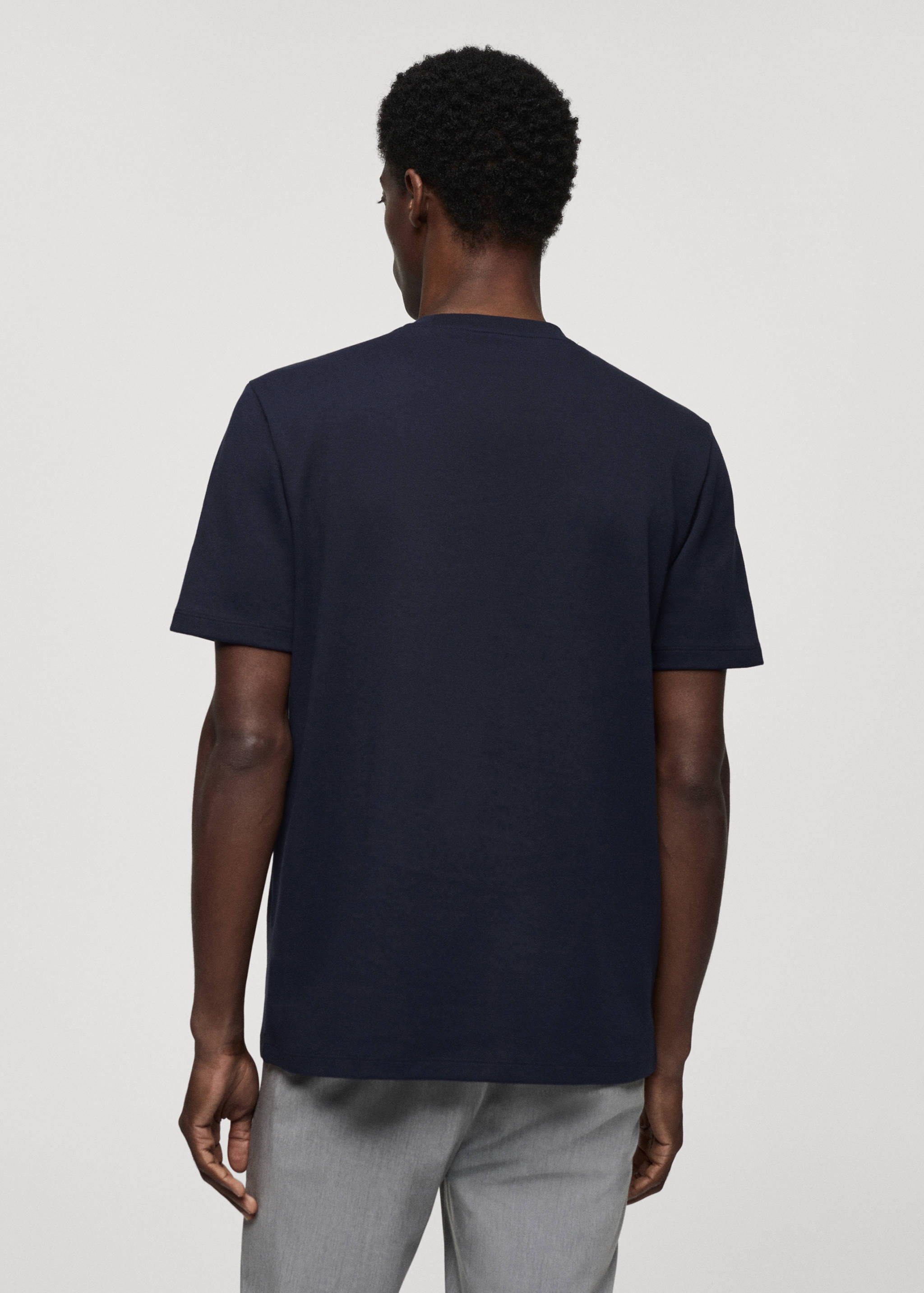 Breathable cotton t-shirt - Reverse of the article