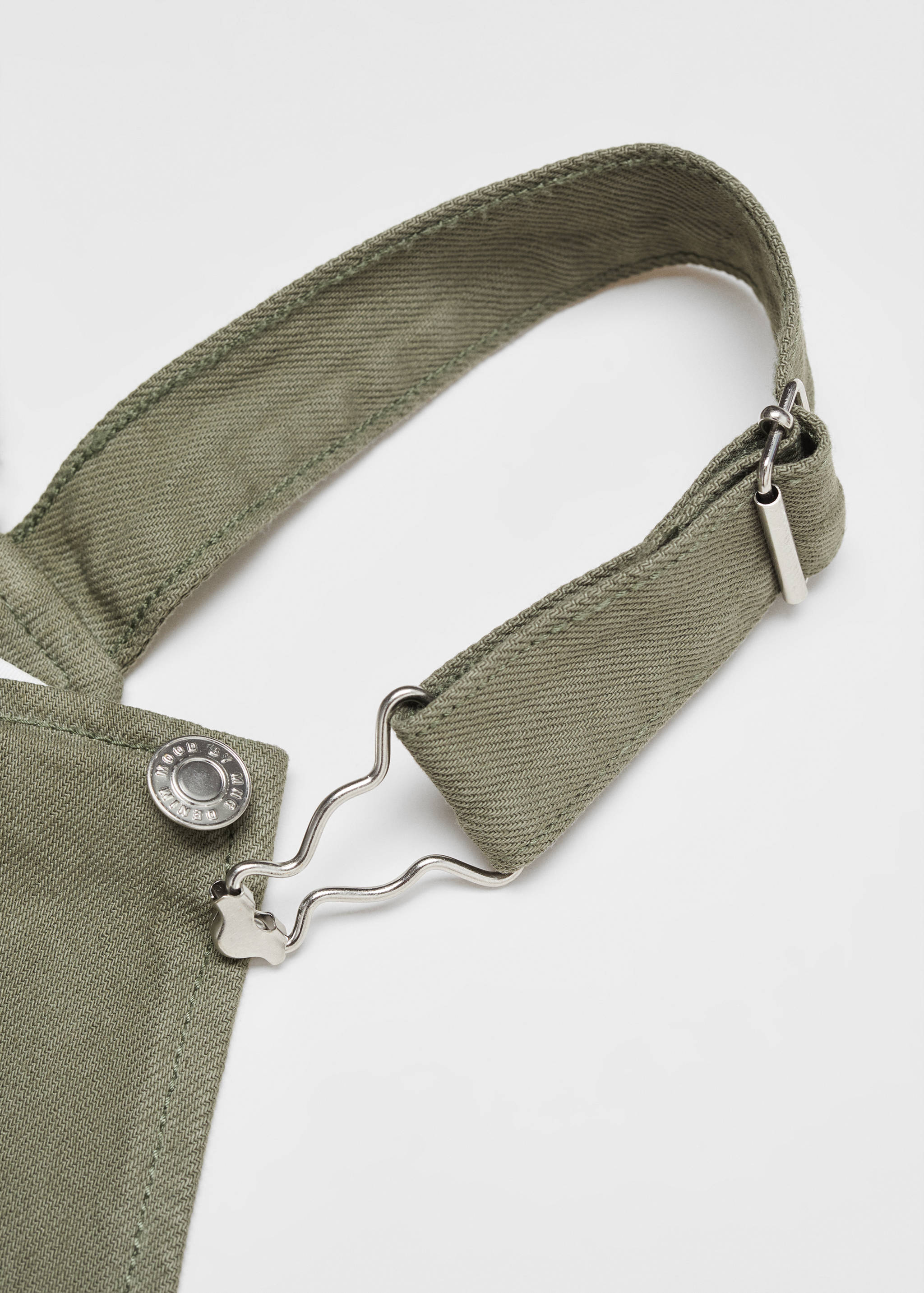 Short denim pinafore - Details of the article 8