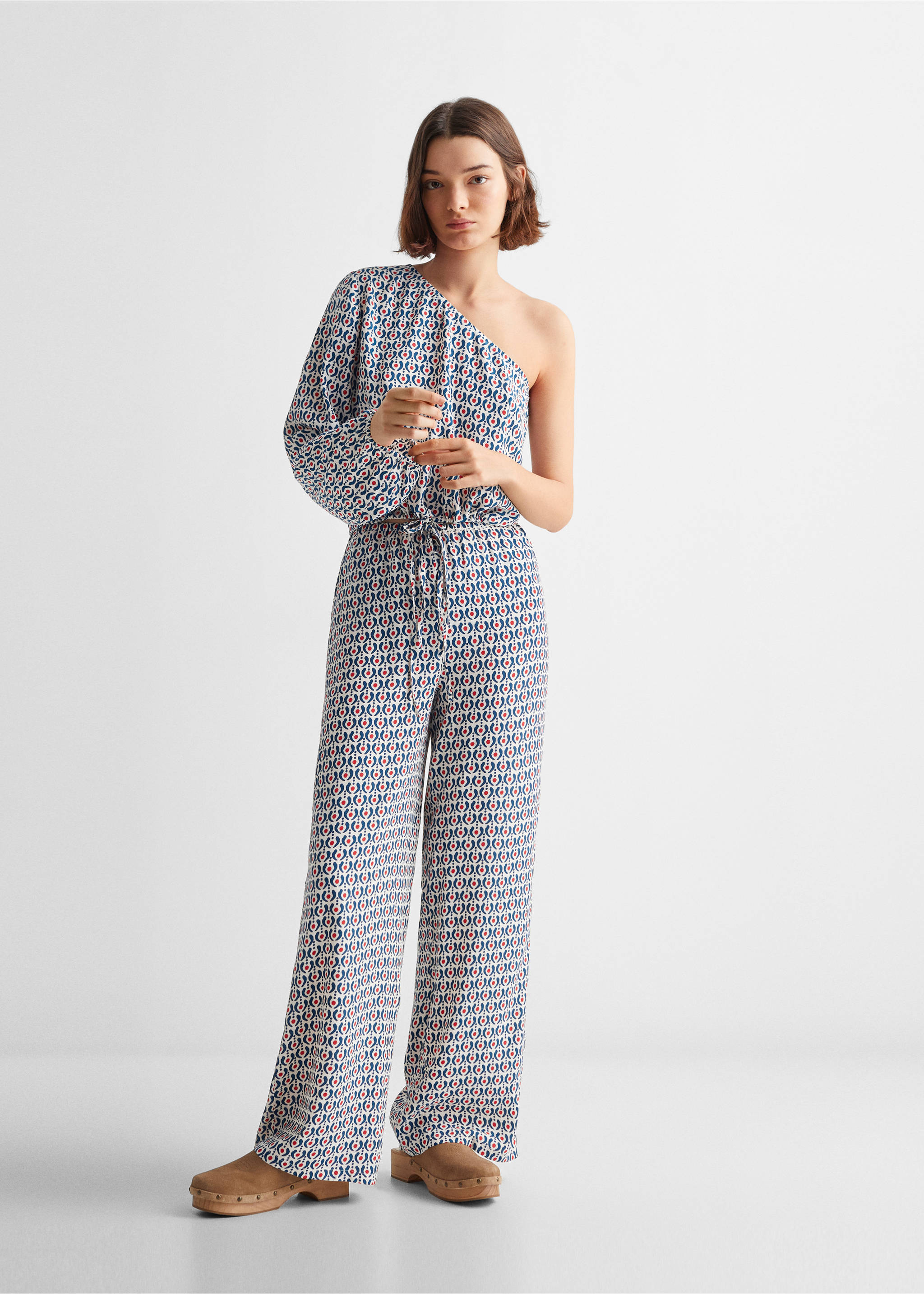 Asymmetrisk bluse med trykk - Artikkeldetalj 2, Ecru. Ref: 67054465-00.