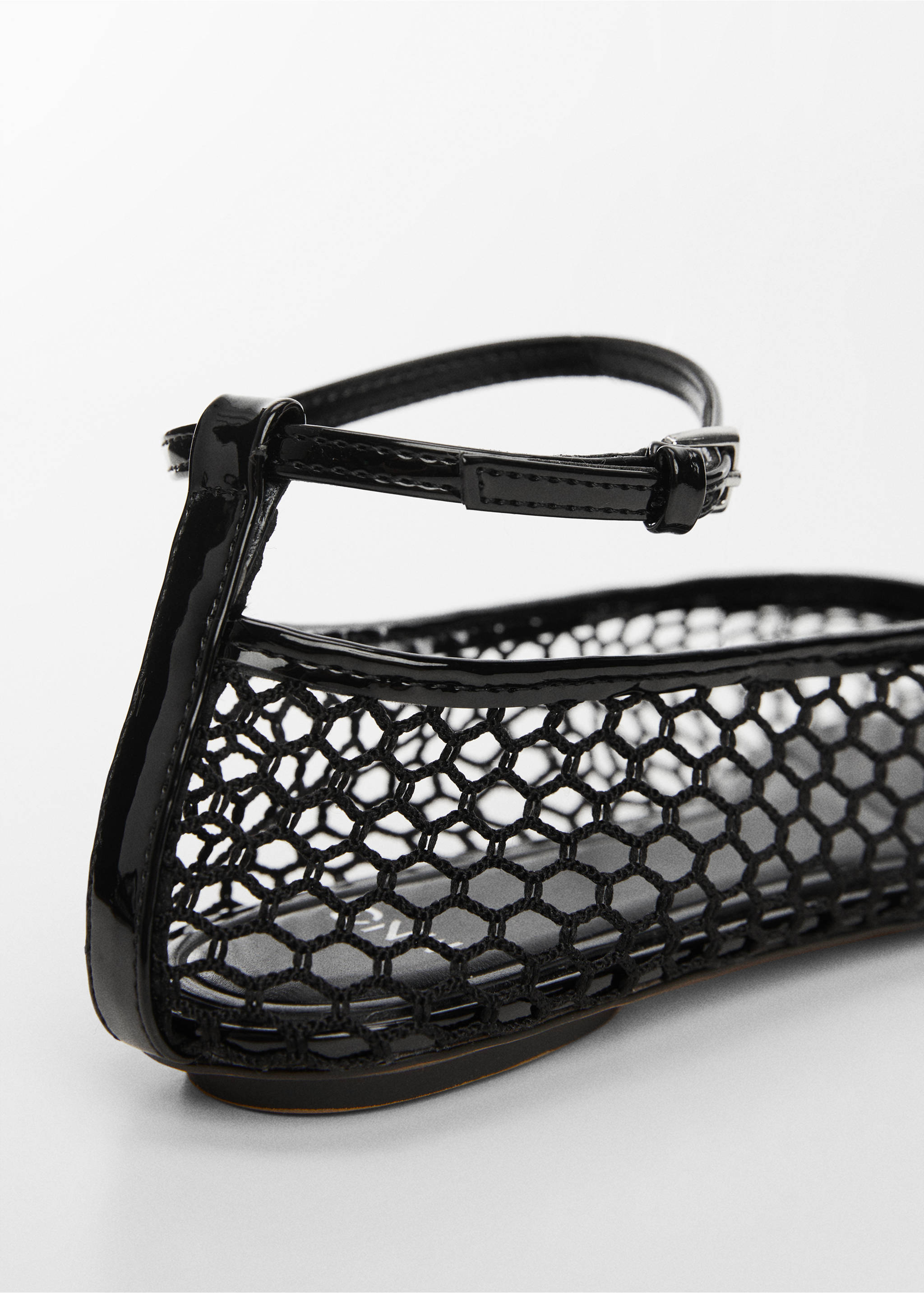 Ballet flats with mesh bracelet - Details of the article 1, Black. Ref: 67054467-00.