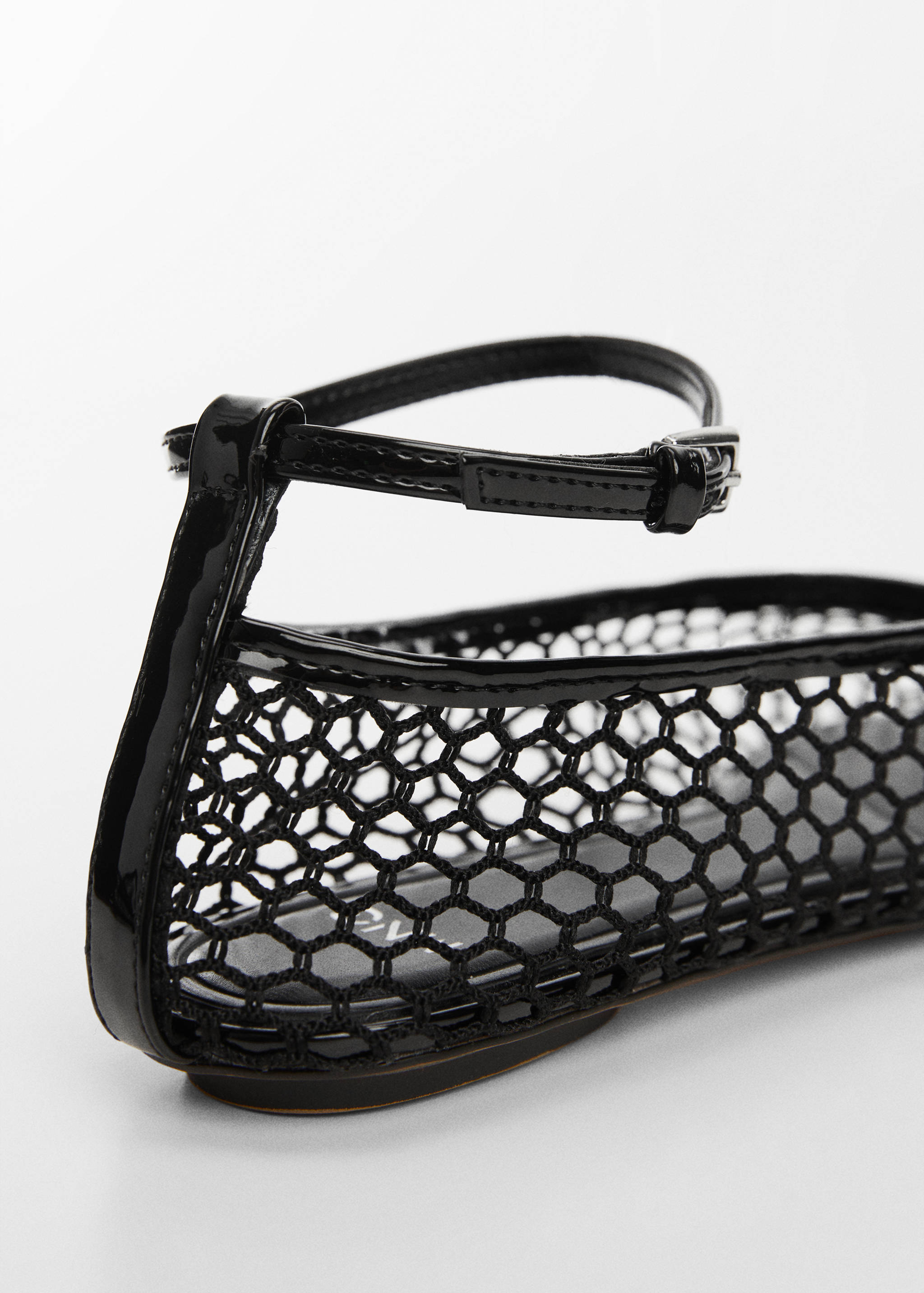 Ballet flats with mesh bracelet - Details of the article 1