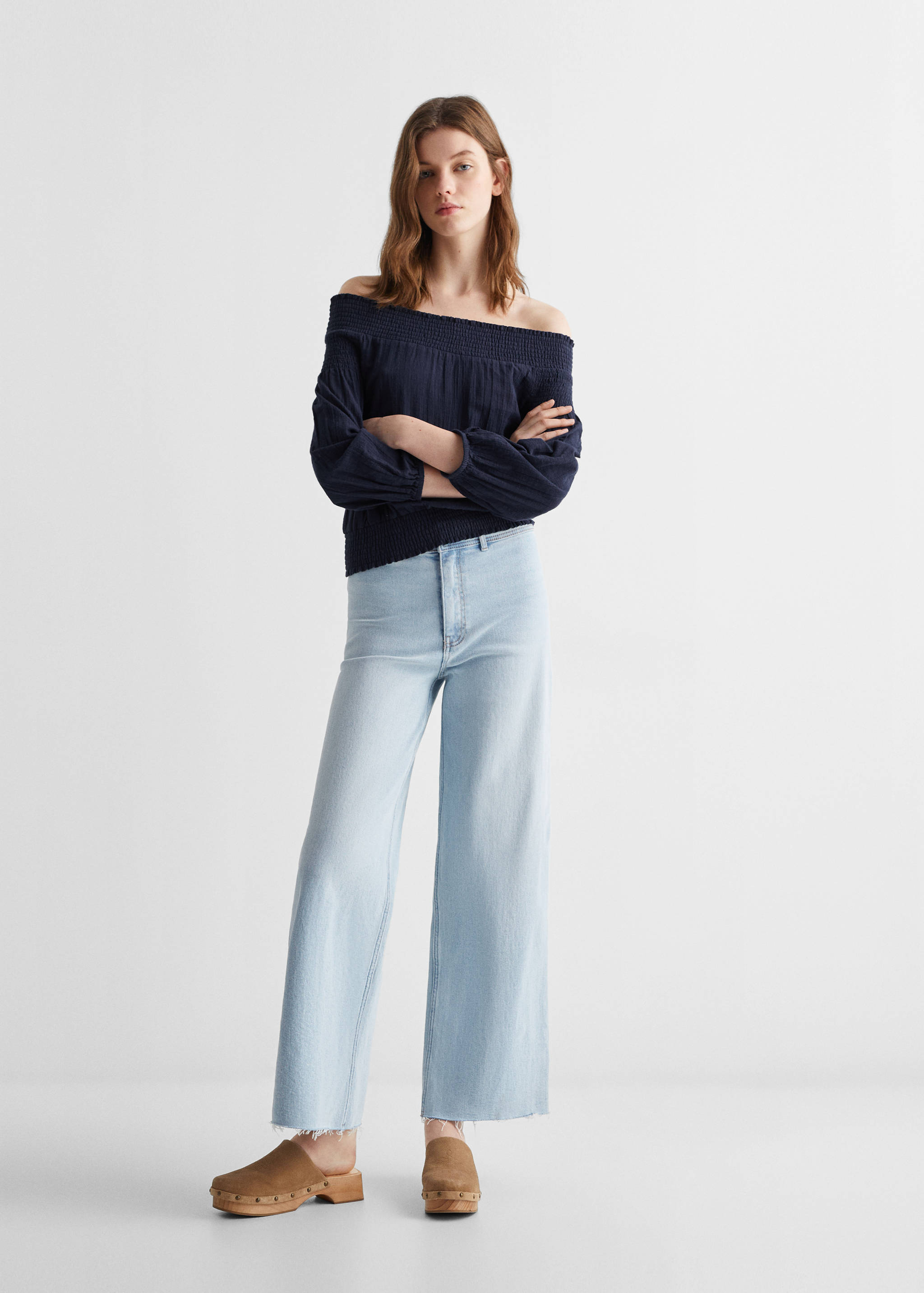 Off-shoulder blouse - General plane