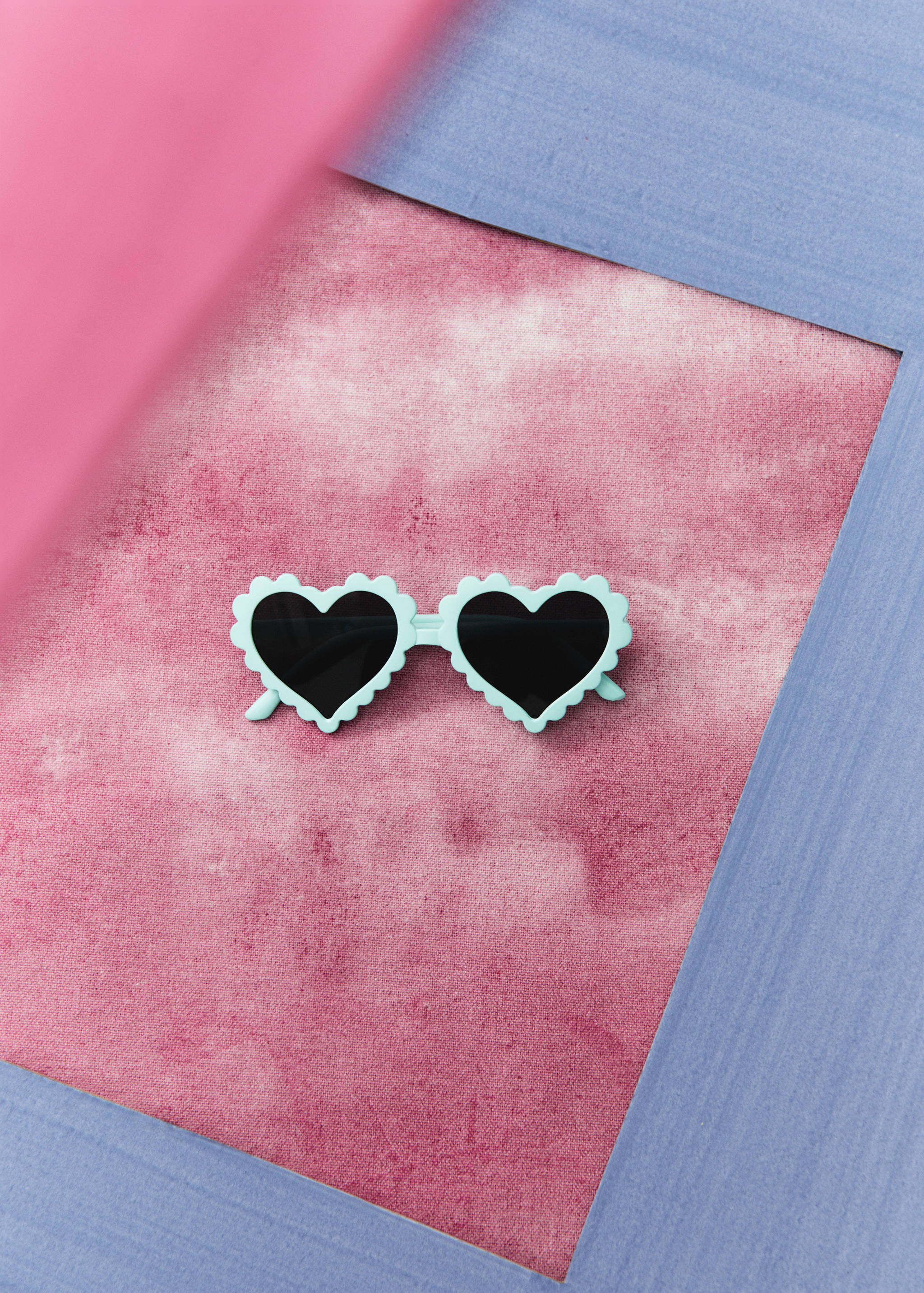 Herzförmige Sonnenbrille - Detail des Artikels 6