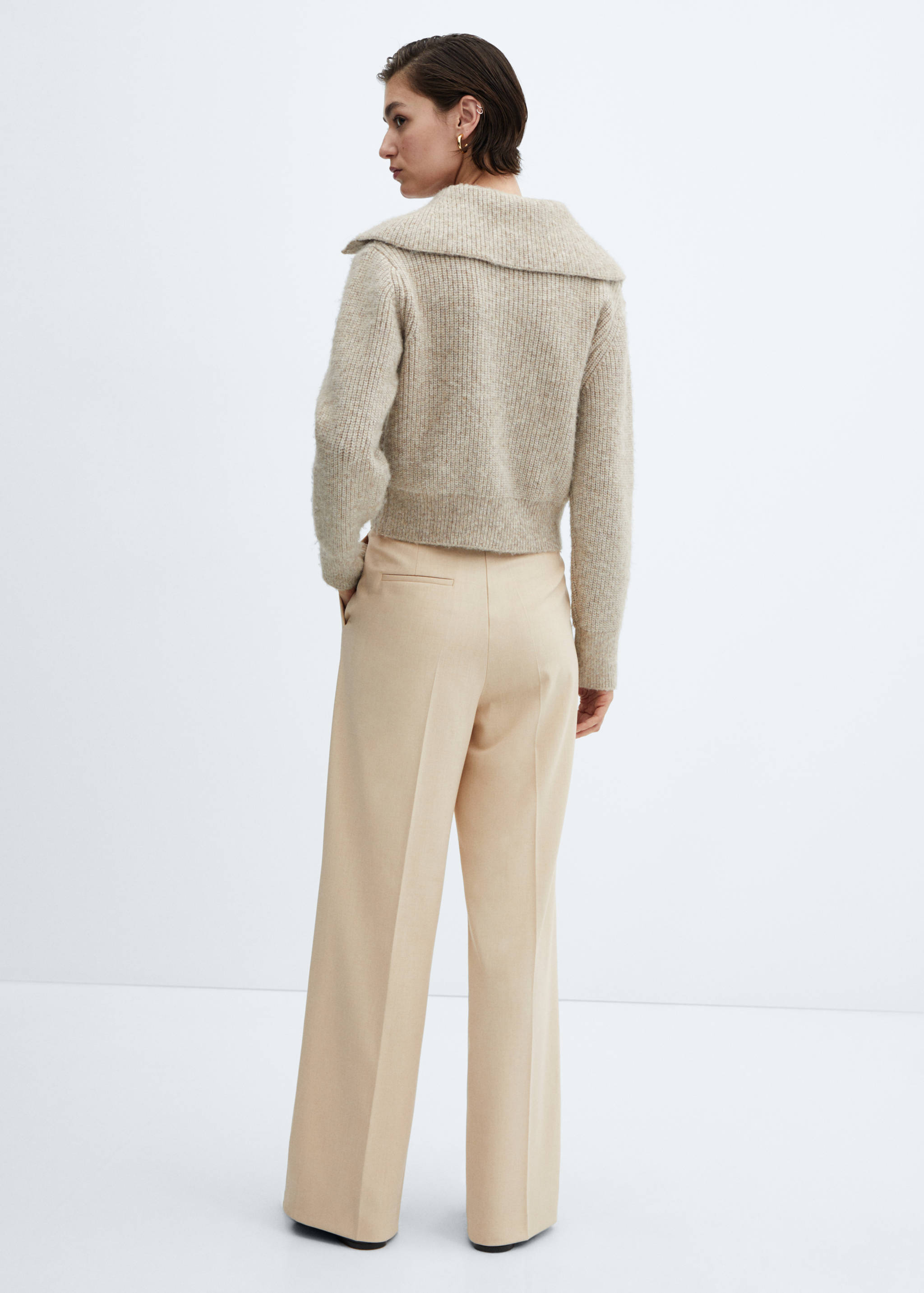 Kalhoty se širokými nohavicemi a nízkým pasem - Zadní strana zboží