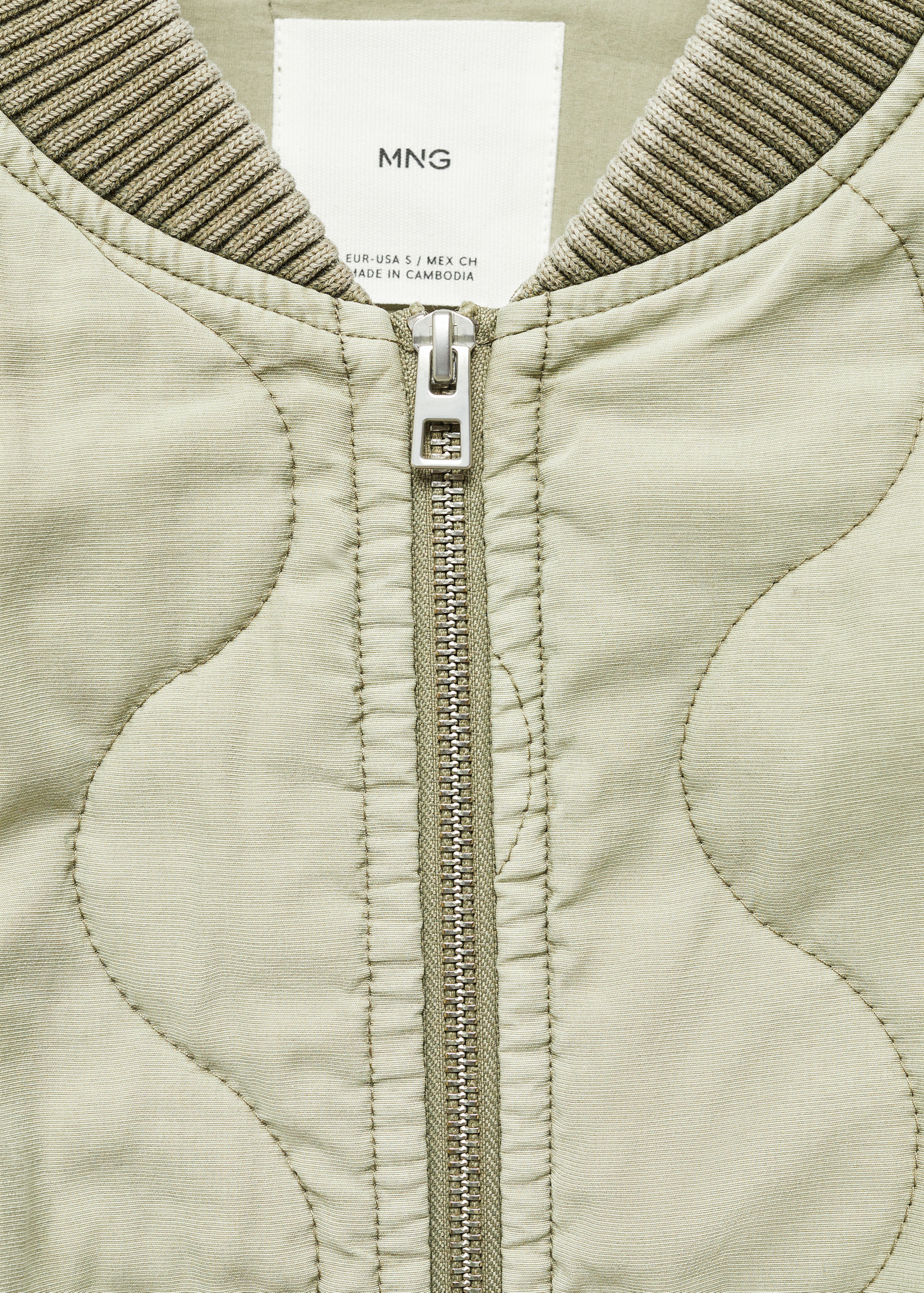 Jaqueta bomber embuatada - Detall de l'article 8
