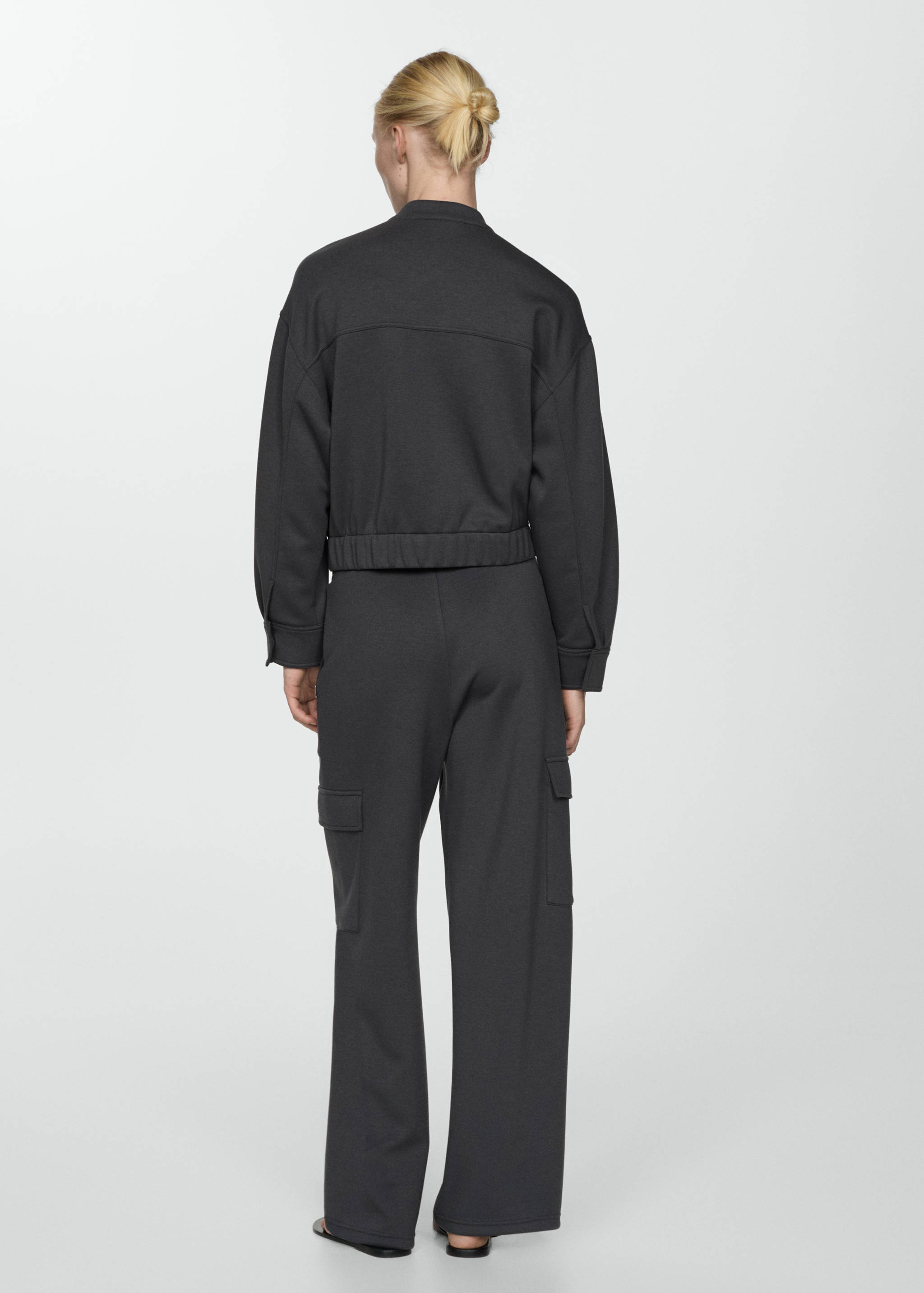 Elastic waist cargo pants - Reverse of the article