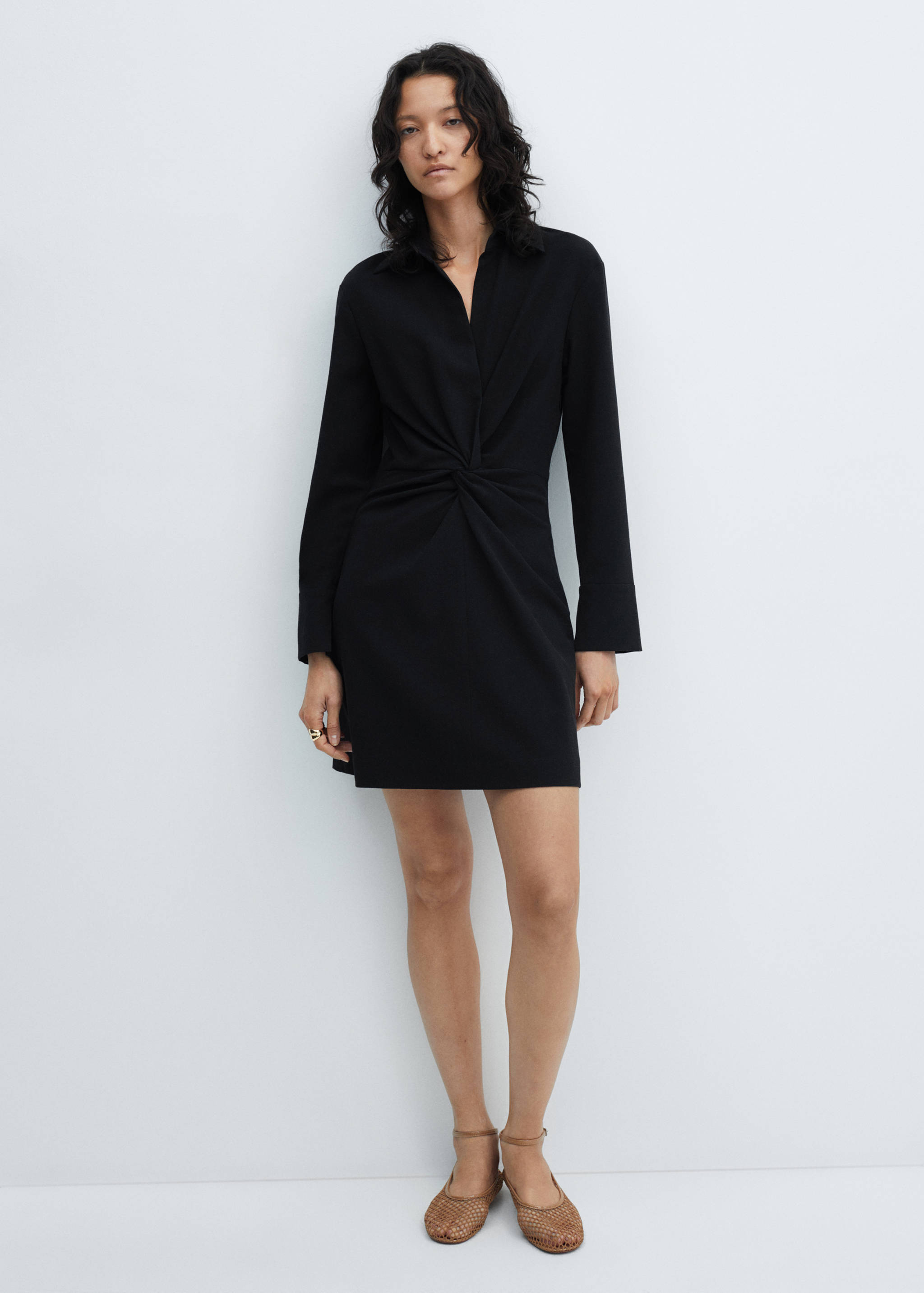 Kleid mit Knotendetail - Allgemeine Ansicht