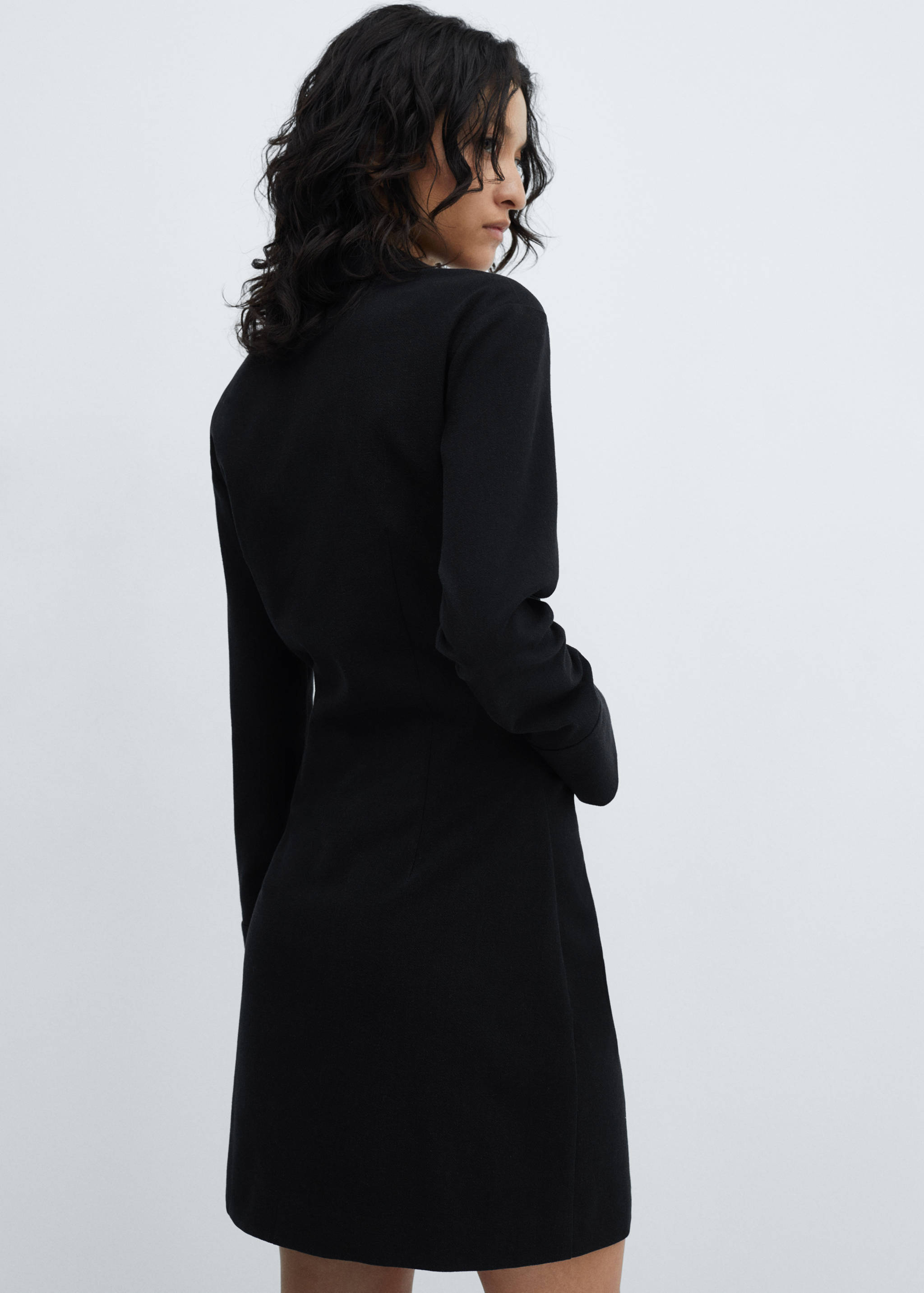 Kleid mit Knotendetail - Rückseite des Artikels