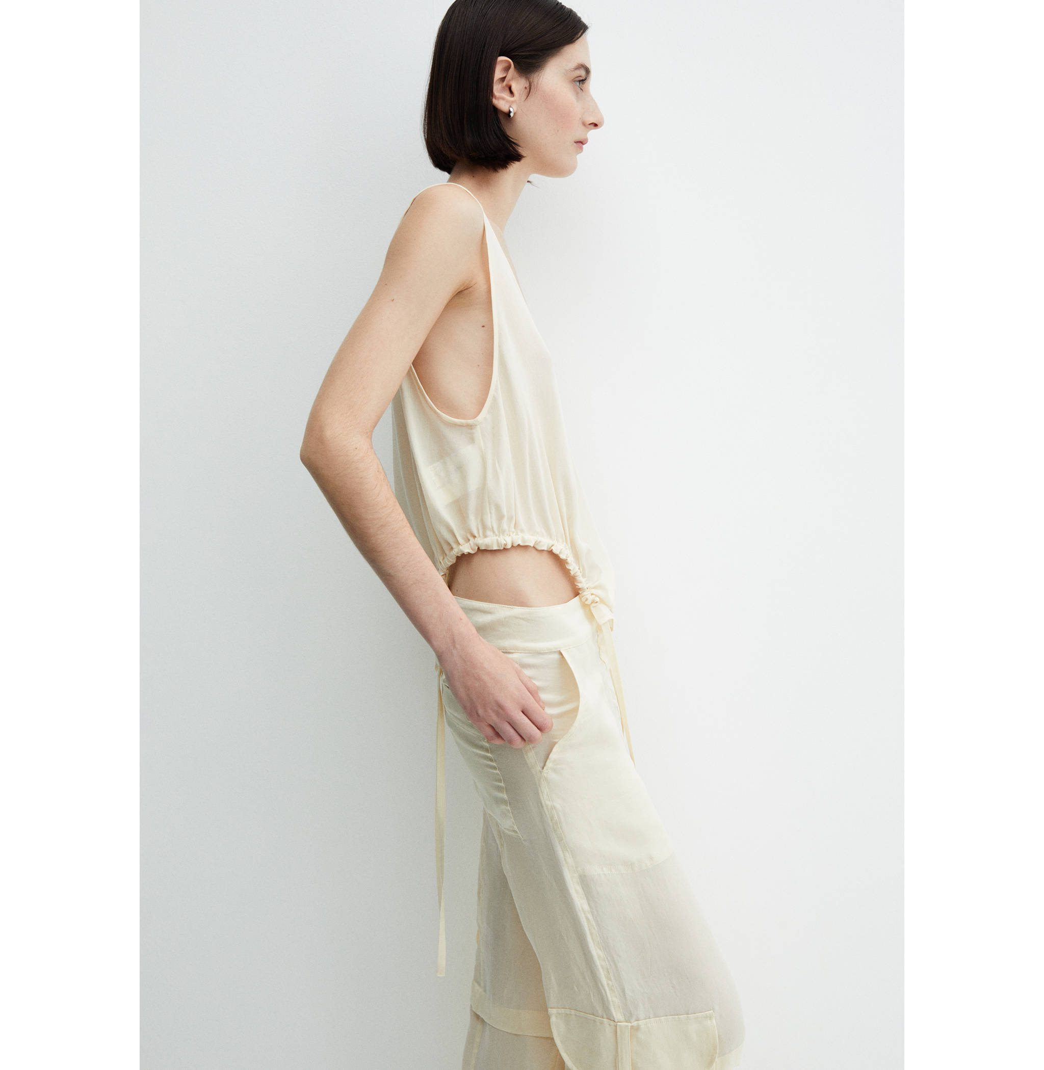 Semi-transparent top with side pleats - Medium plane