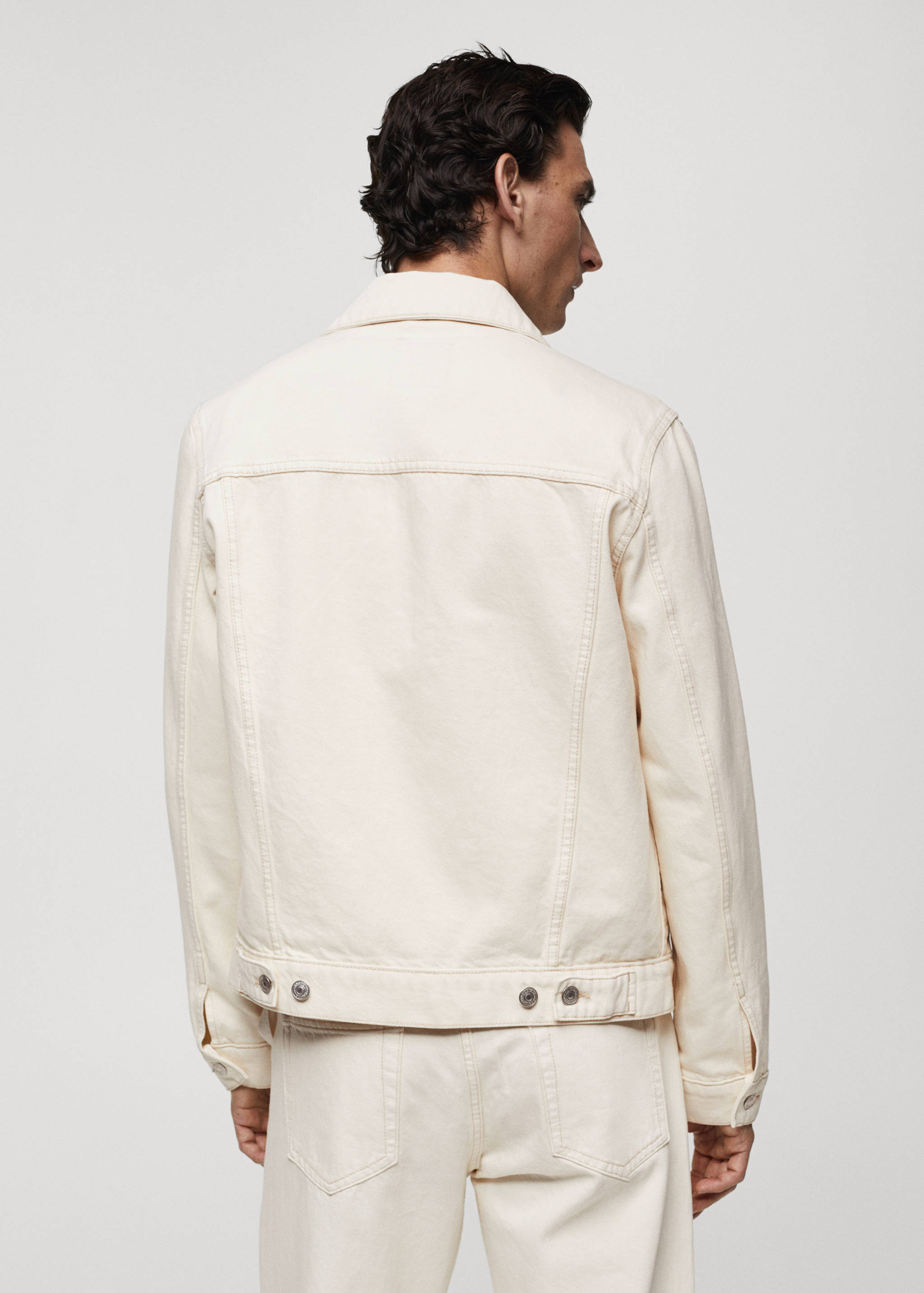 Pocketed denim jacket - Reverse of the article