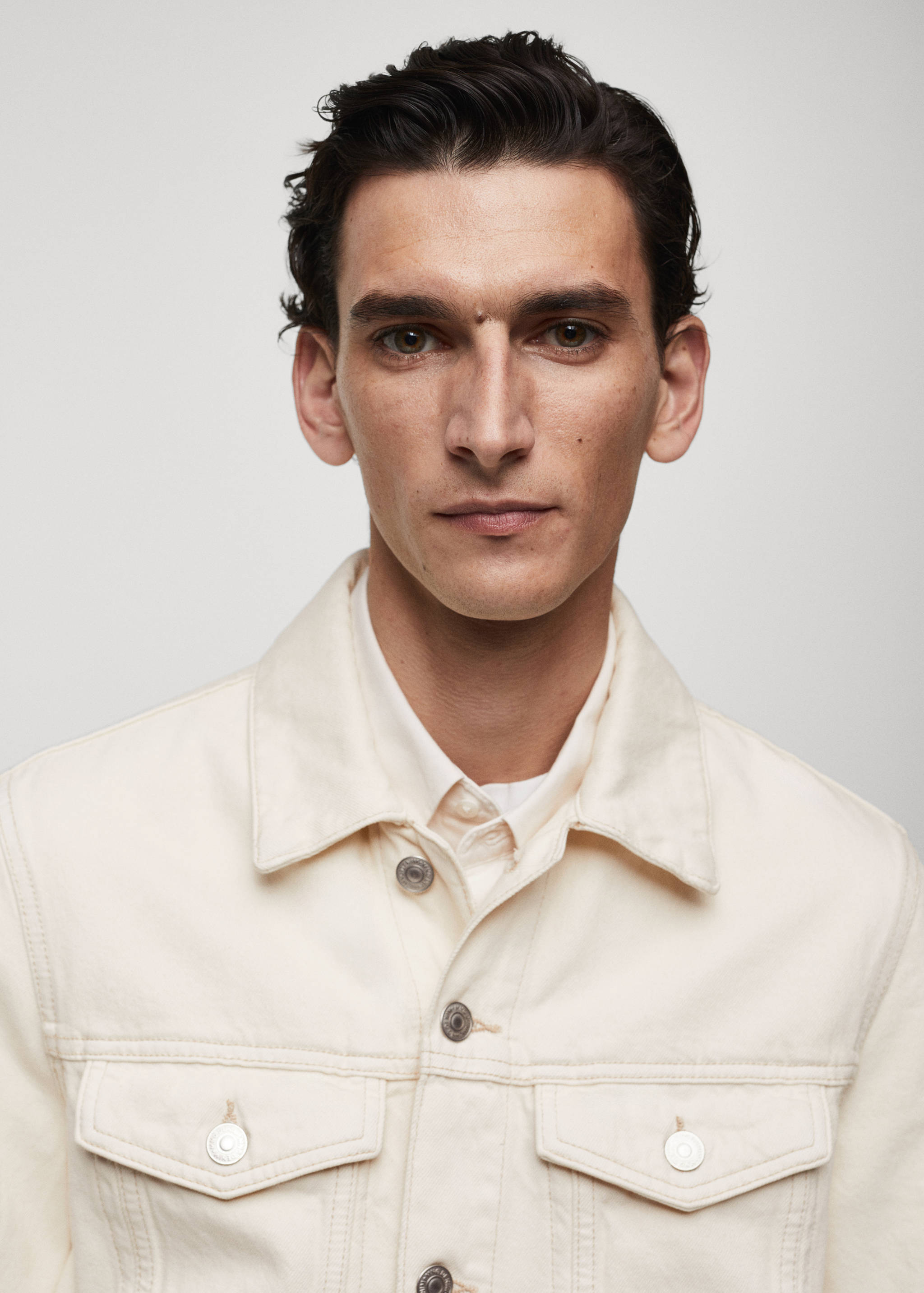 Pocketed denim jacket - Details of the article 1