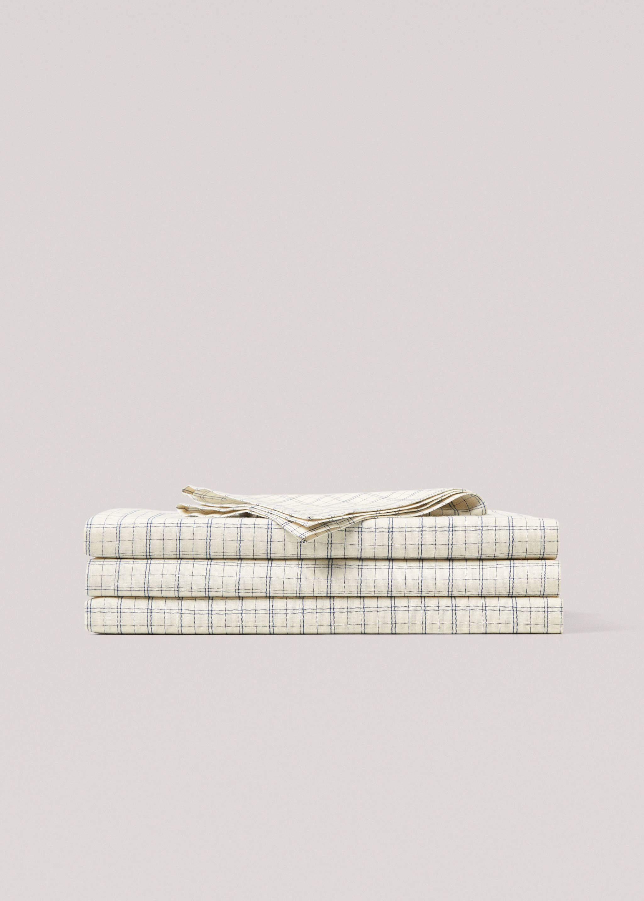 Cotton linen tablecloth with check print - Article without model