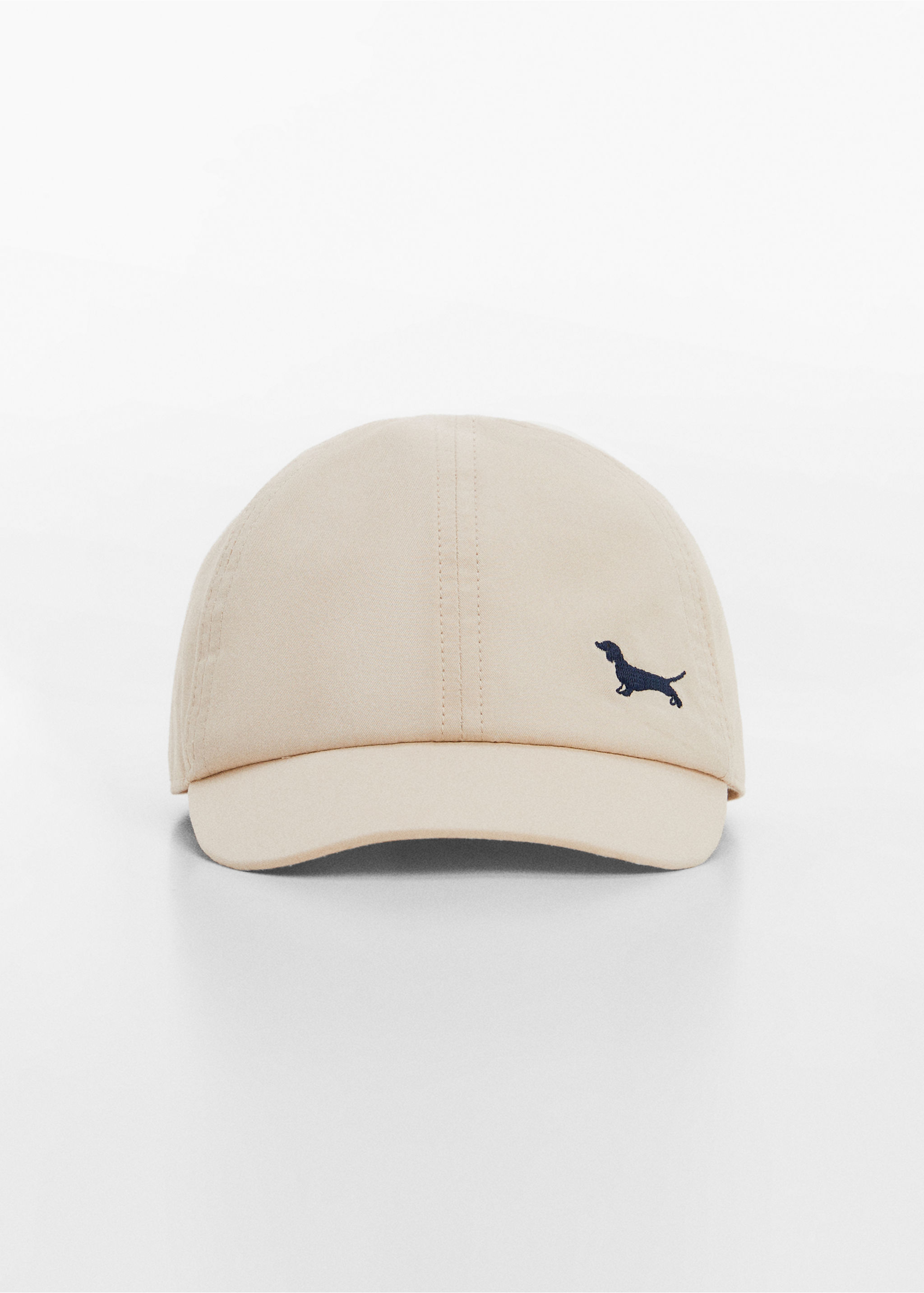 Caps med broderi - Halvtotal bildeutsnitt