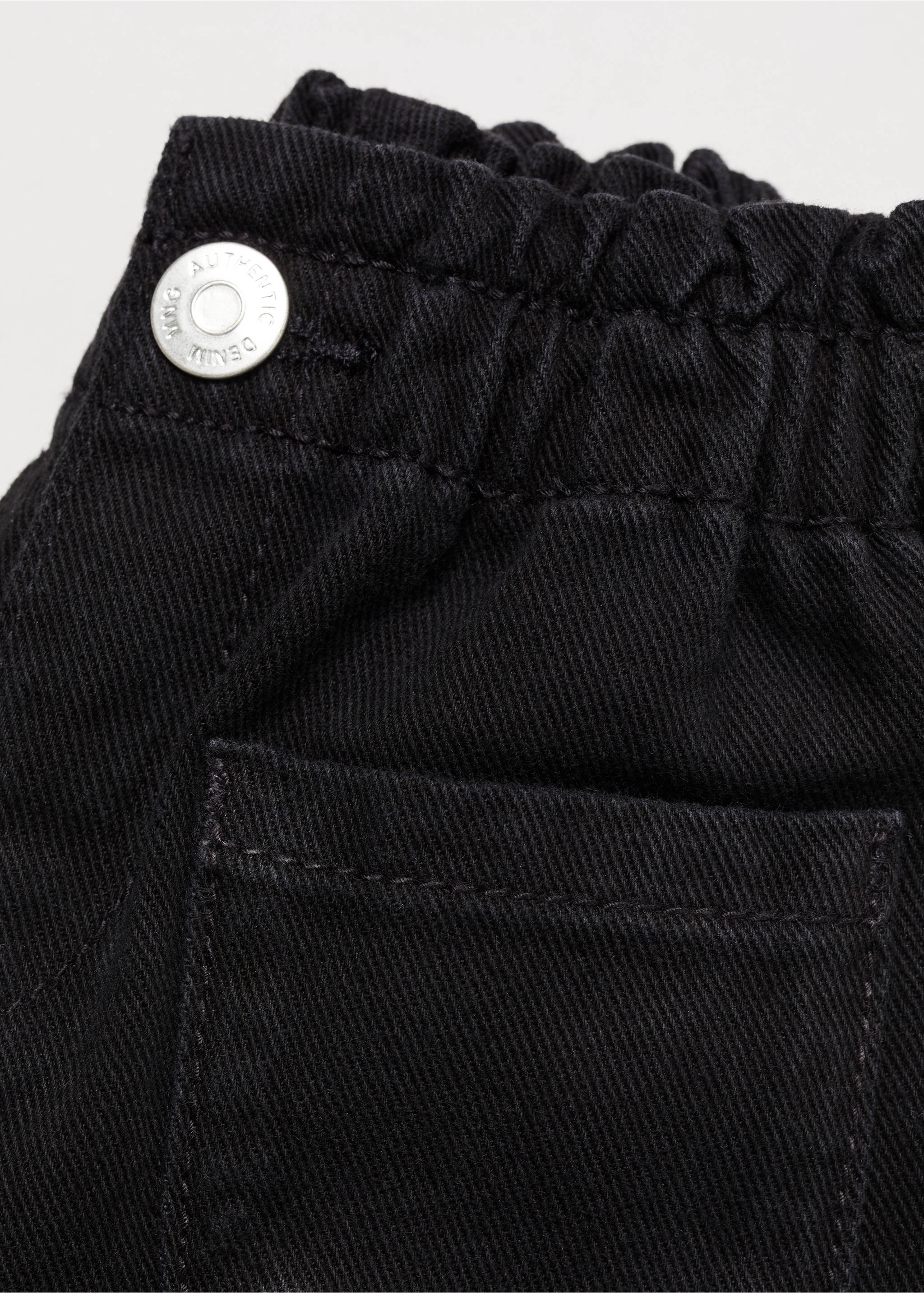 Paperbag-Shorts - Detail des Artikels 0, Black denim. Ref: 67056007-00.