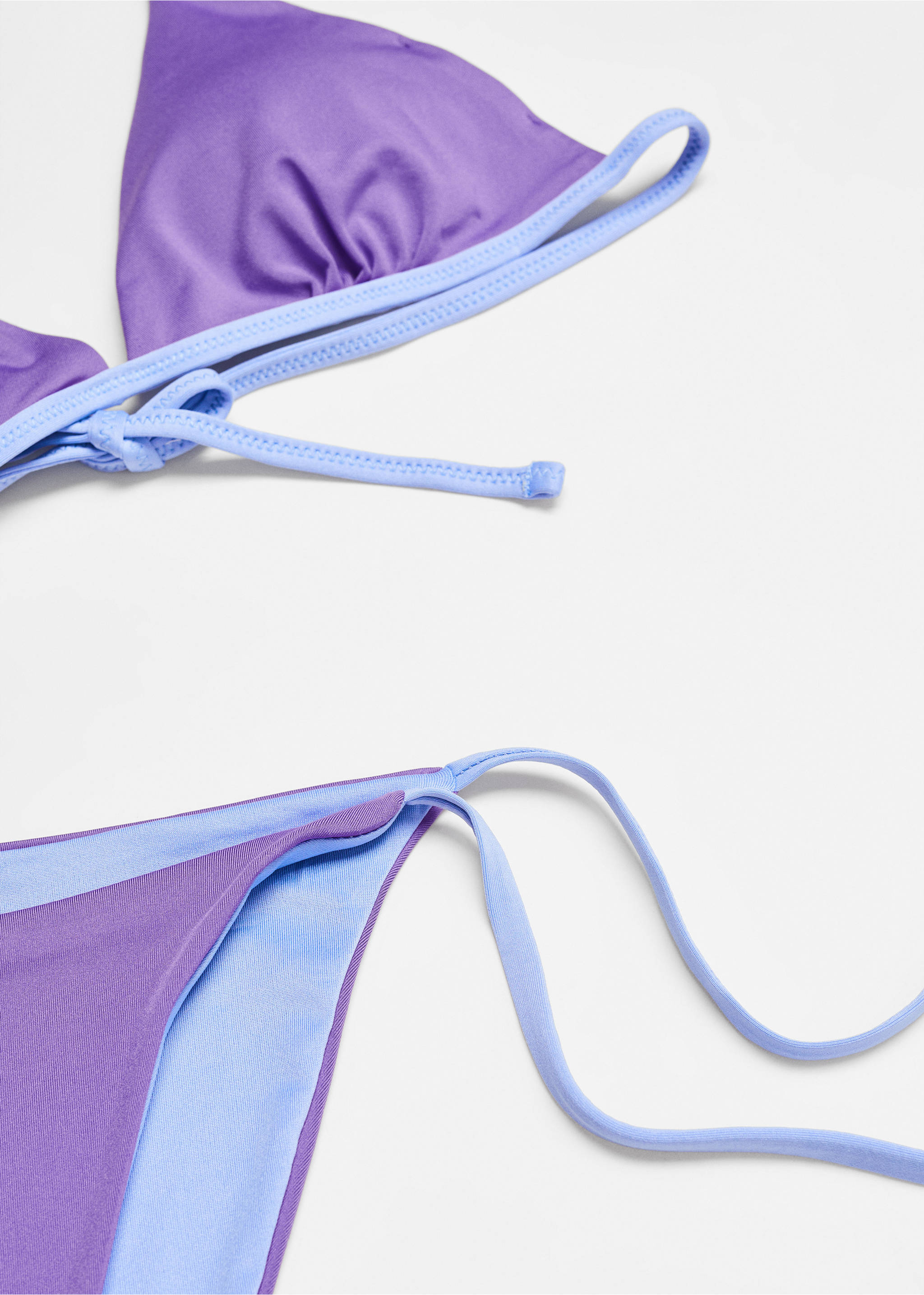 Two-tone bikini - Details of the article 8, Lilac. Ref: 67056037-00.