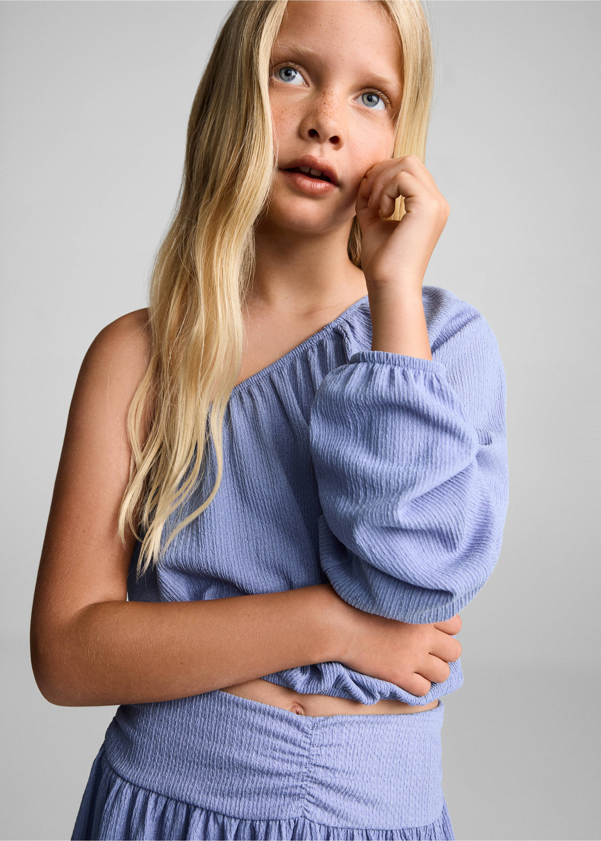 Textured asymmetrical t-shirt - Medium plane, Blue. Ref: 67056056-00.