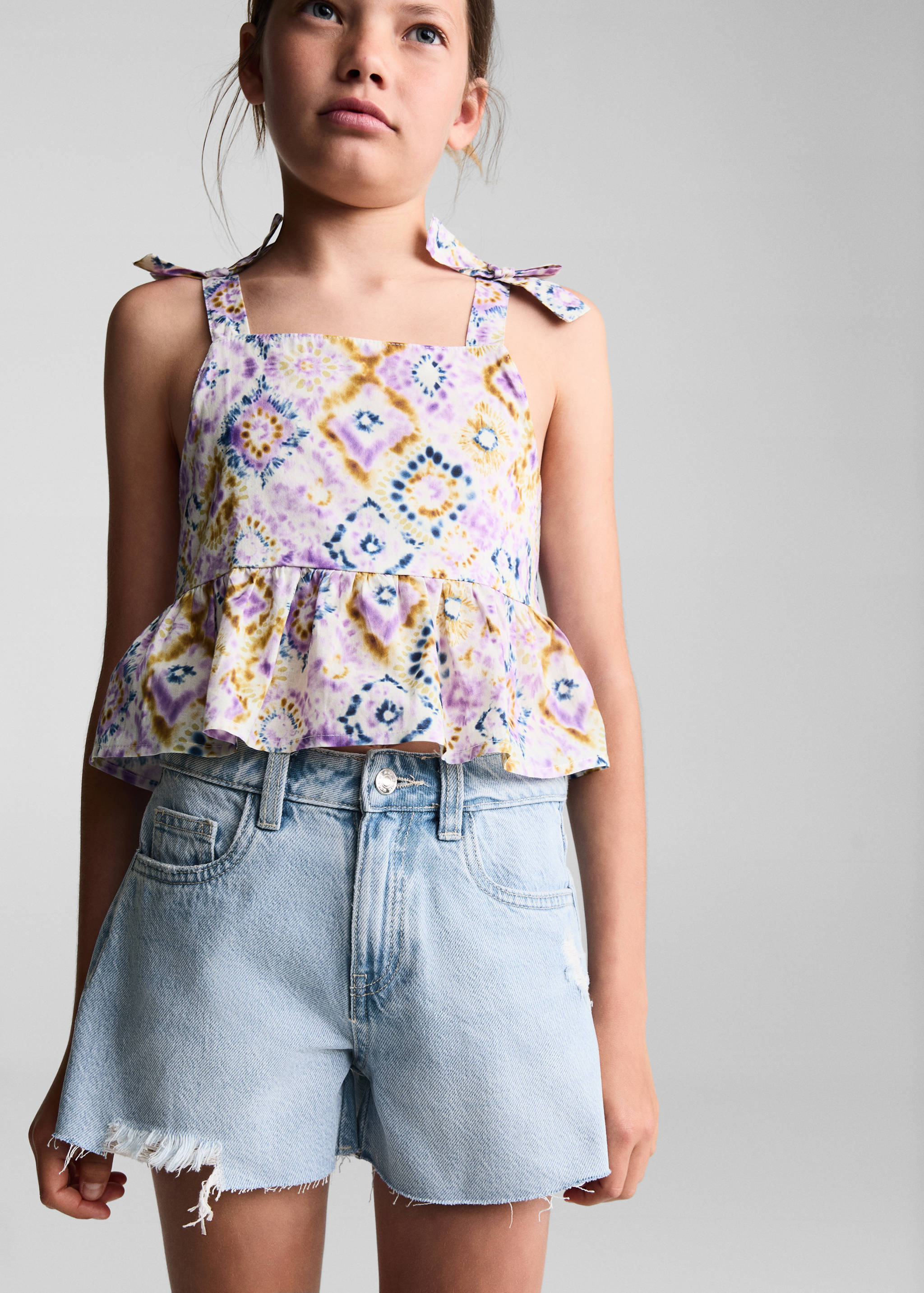 Decorative ripped denim shorts - Medium plane