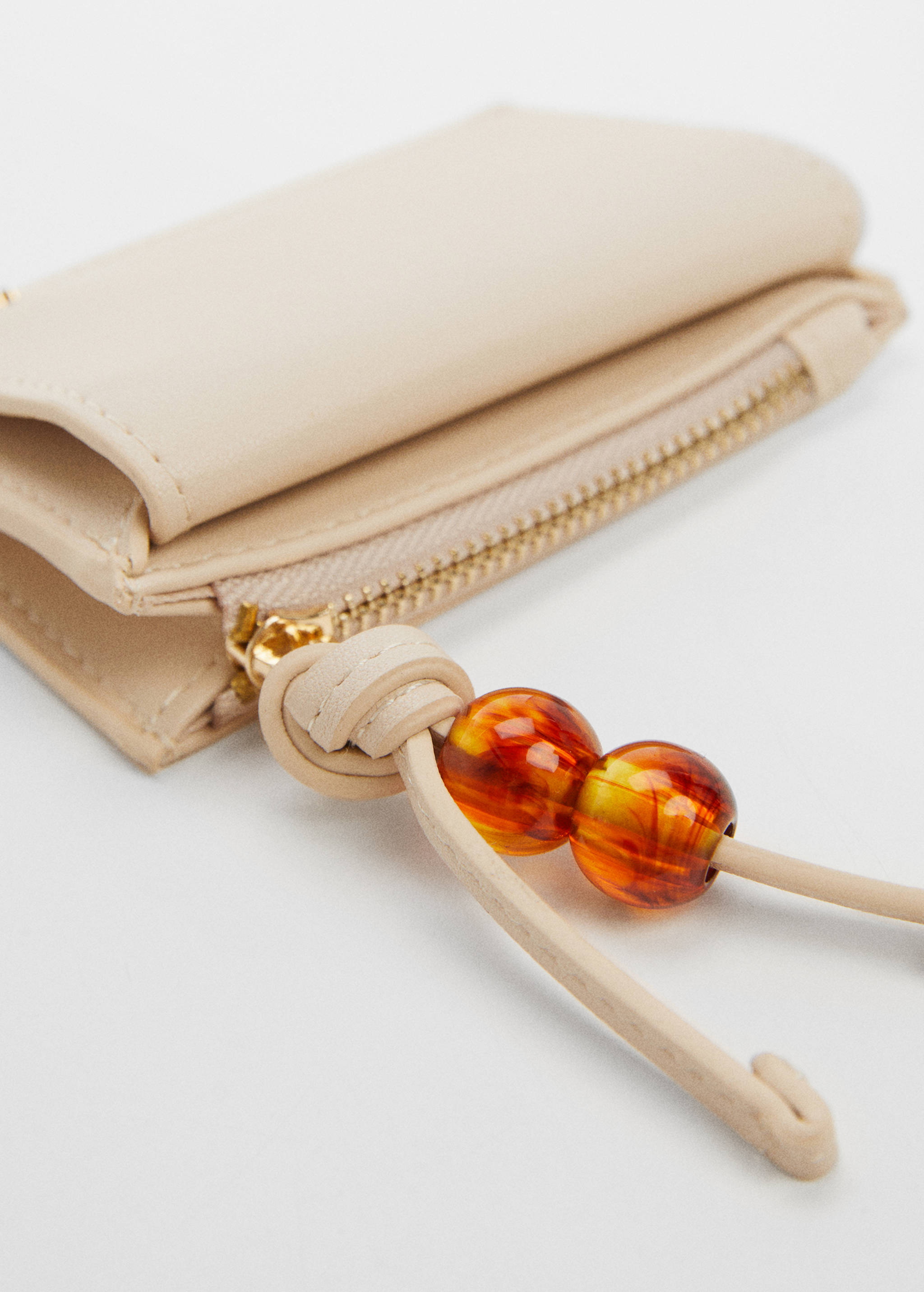 Beads purse - Details of the article 1