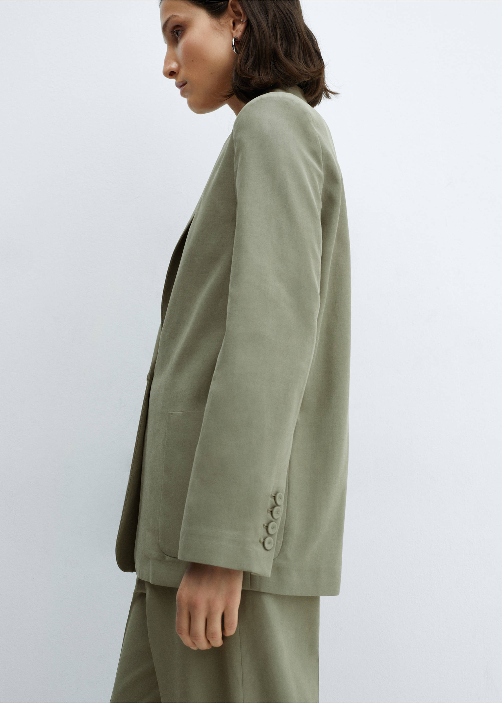Pockets suit blazer - Details of the article 2, Pastel Green. Ref: 67056332-00.