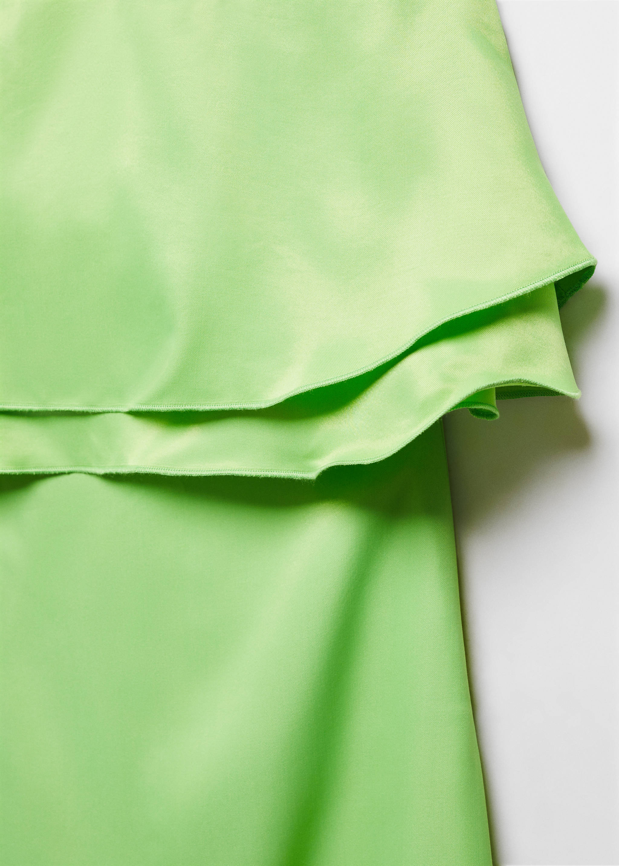 Strapless dress with ruffles - Details of the article 8