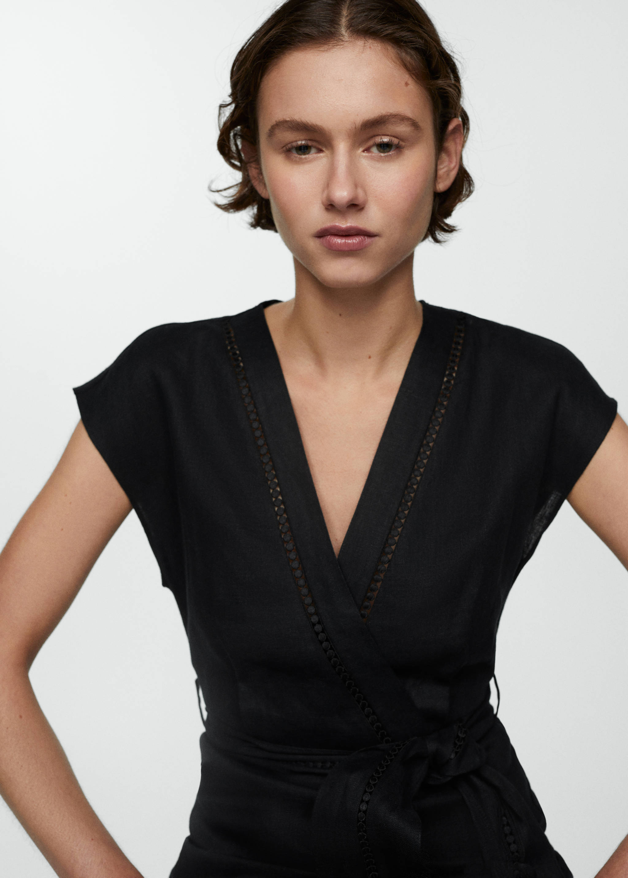 Sukienka z 100% lnu z wiązaniem - Szczegóły artykułu 1