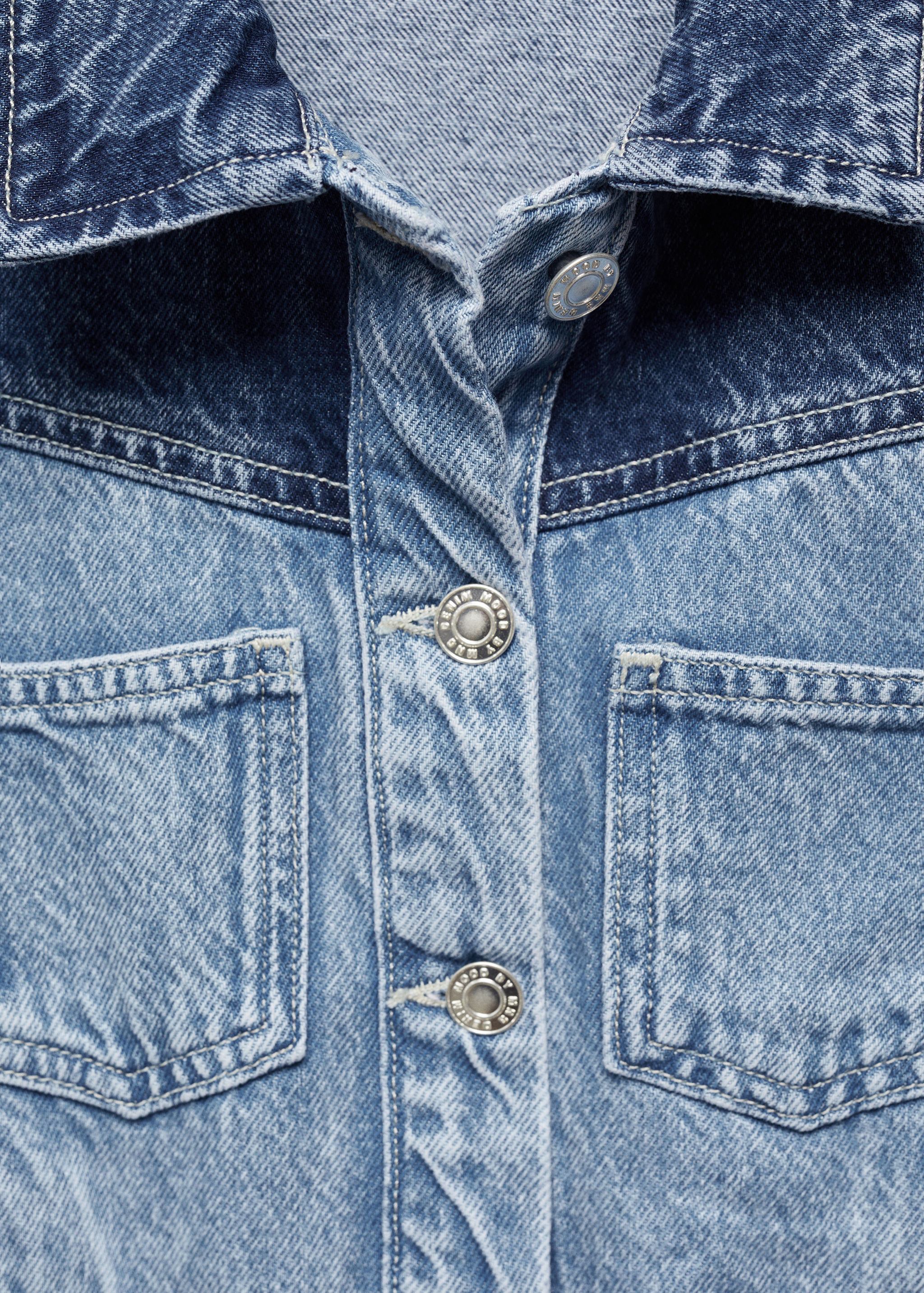 Zweifarbige Jeansjacke - Detail des Artikels 8