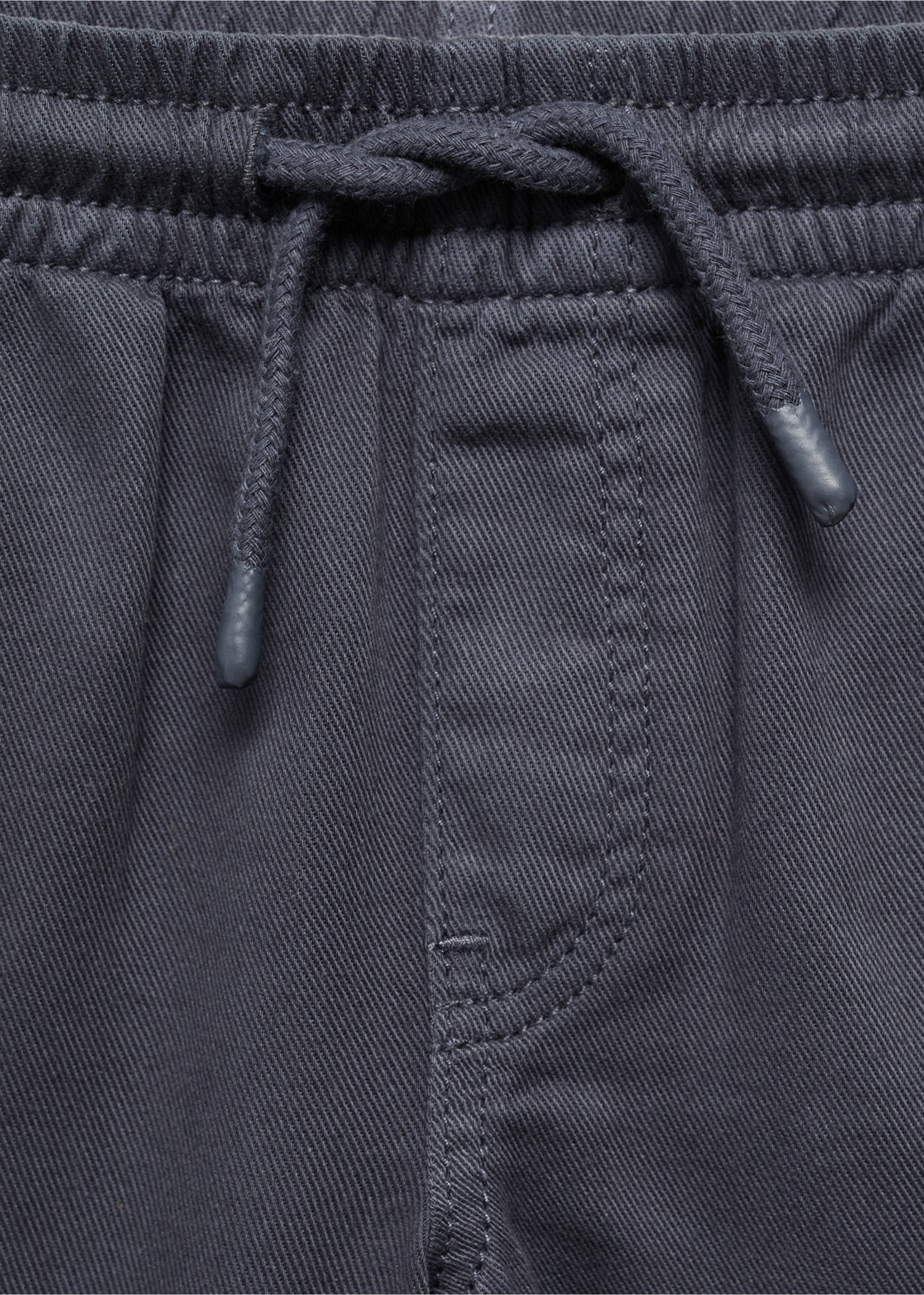 Elastic waist Bermuda shorts - Details of the article 8, Dark Navy. Ref: 67057140-00.