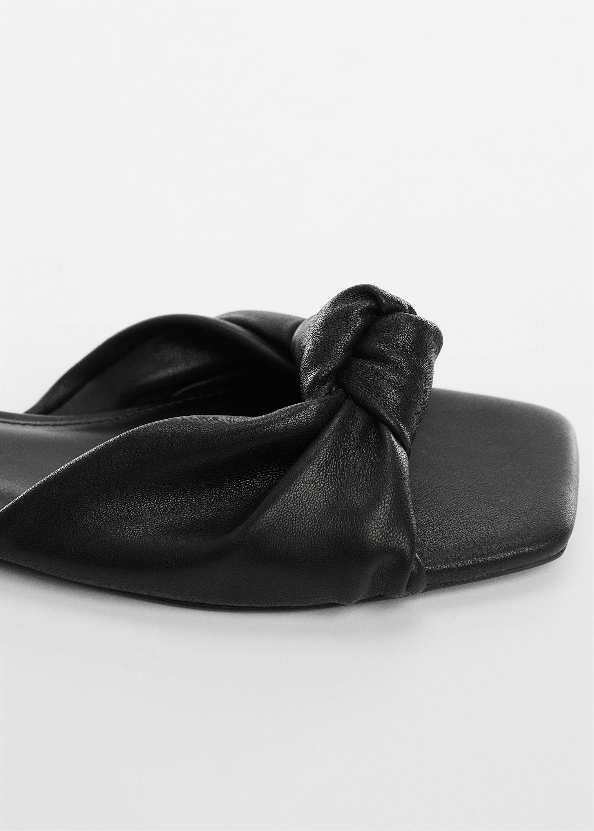 Square-toe sandals with knot detail - Details of the article 2