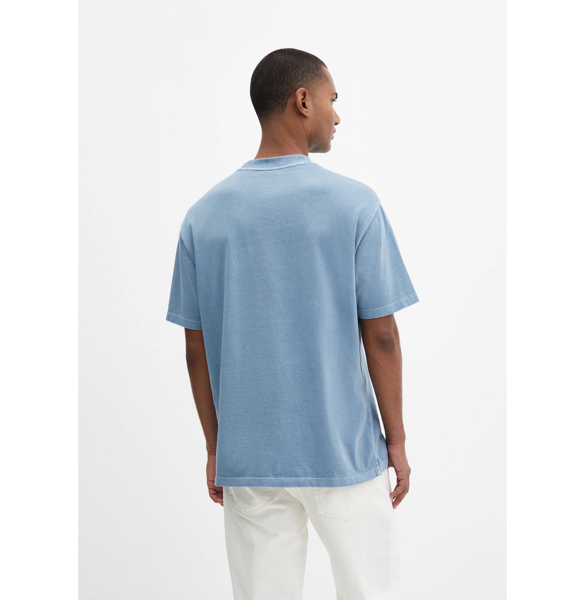 100% cotton relaxed-fit t-shirt - Reverse of the article