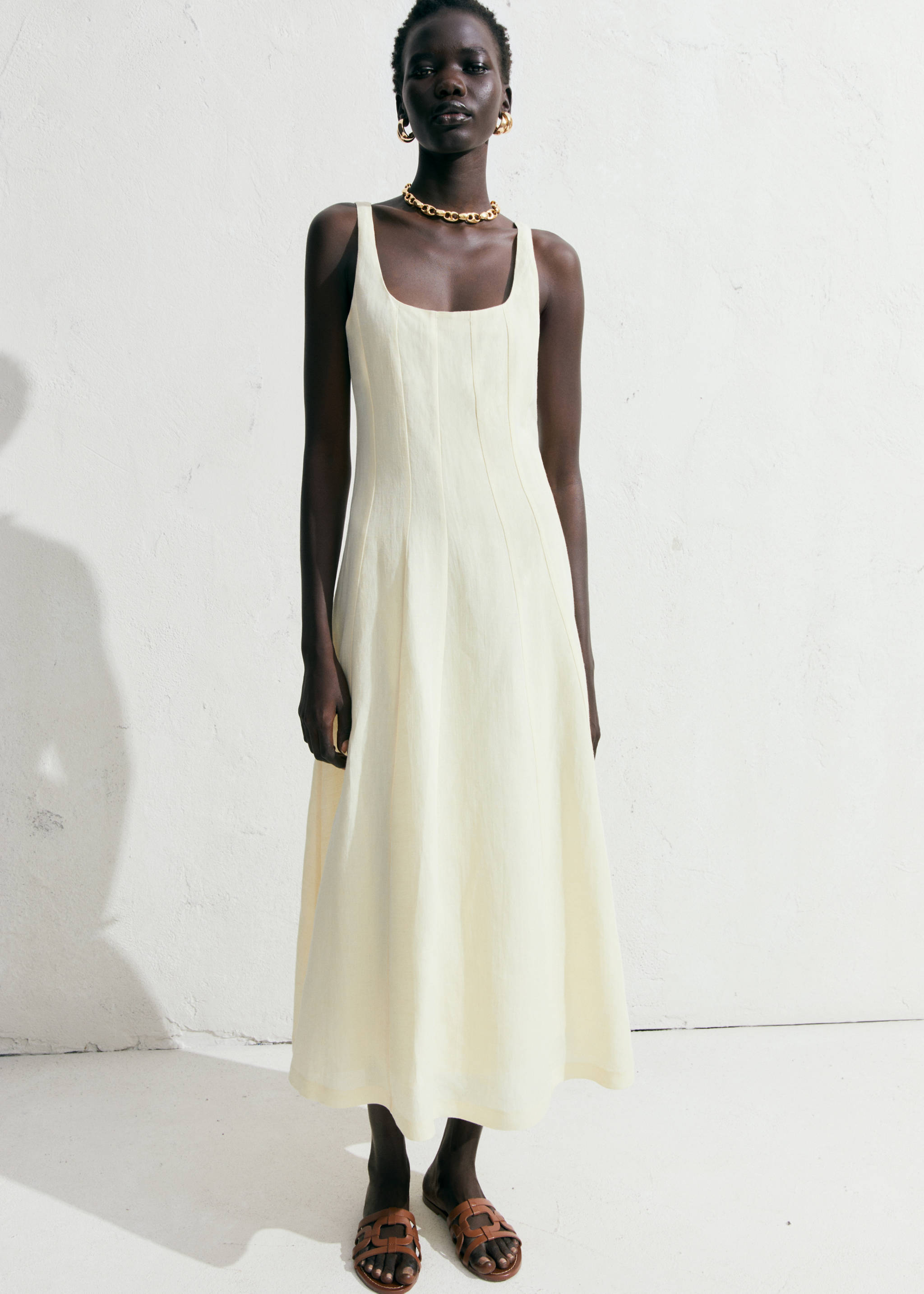 Sandales à lanières cuir - Plan général