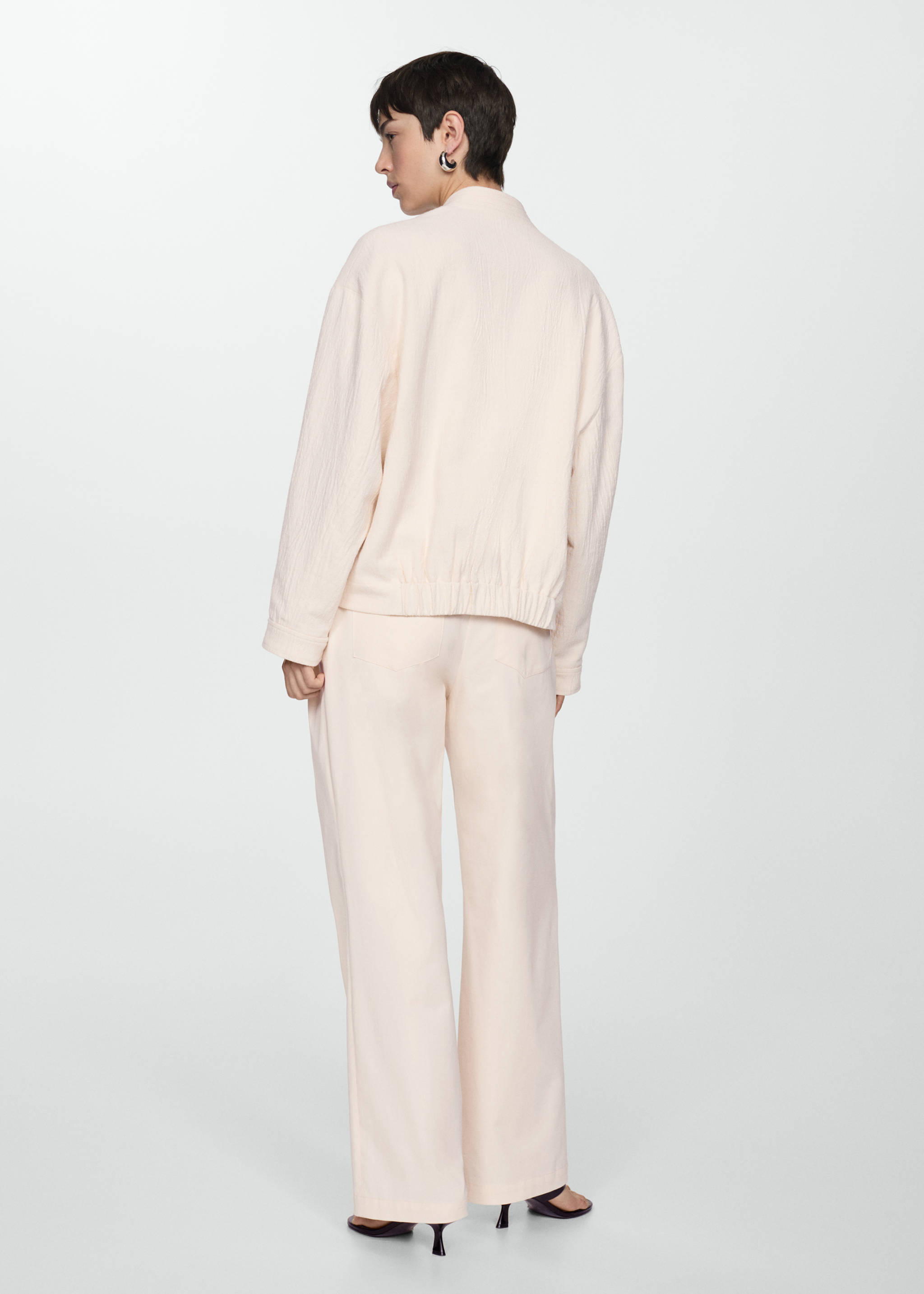 Baumwolljacke mit V-Ausschnitt - Rückseite des Artikels