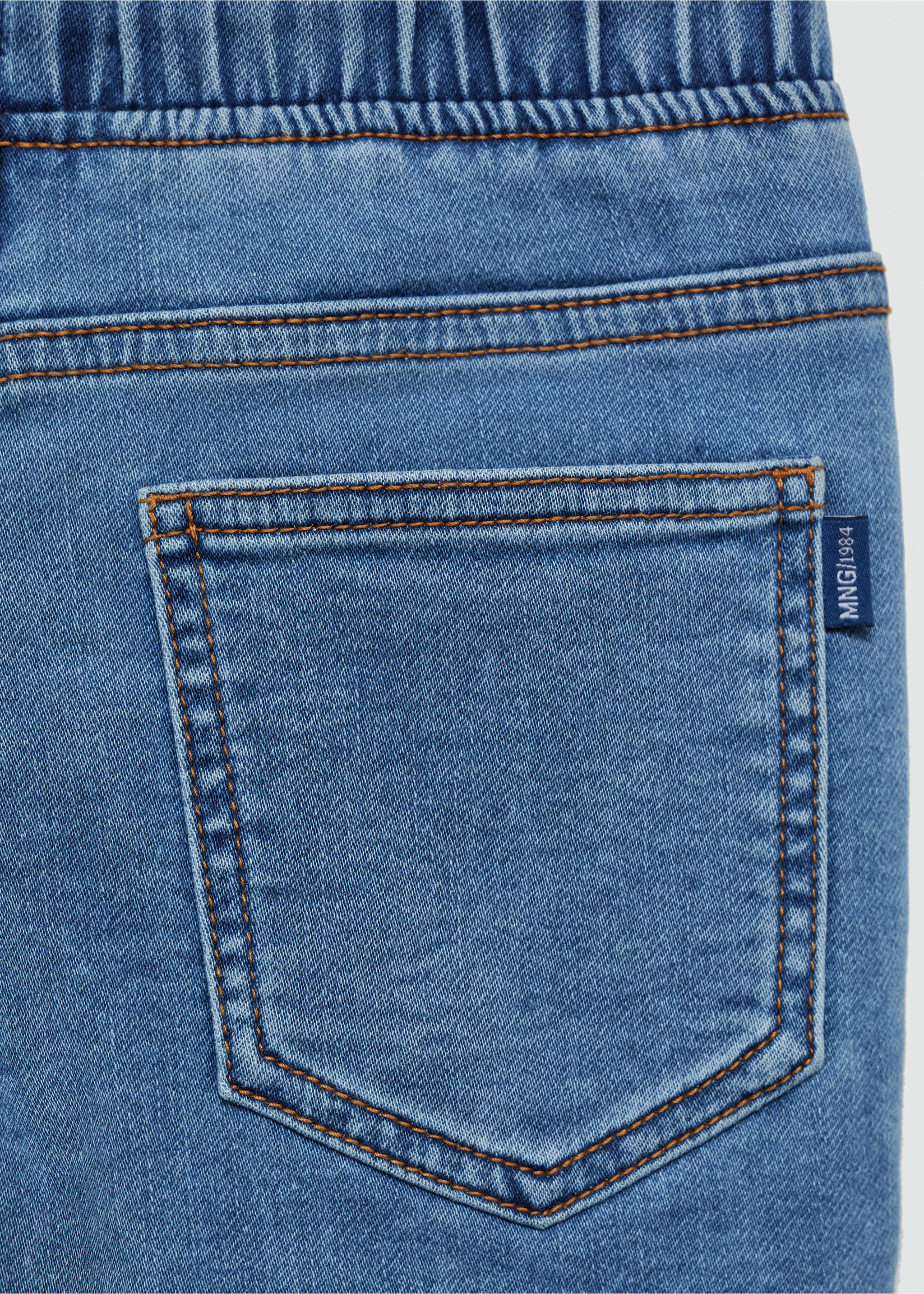 Bermudy denim s elastickým pasem - Detail zboží 0, Středně modrá. Ref: 67058271-00.