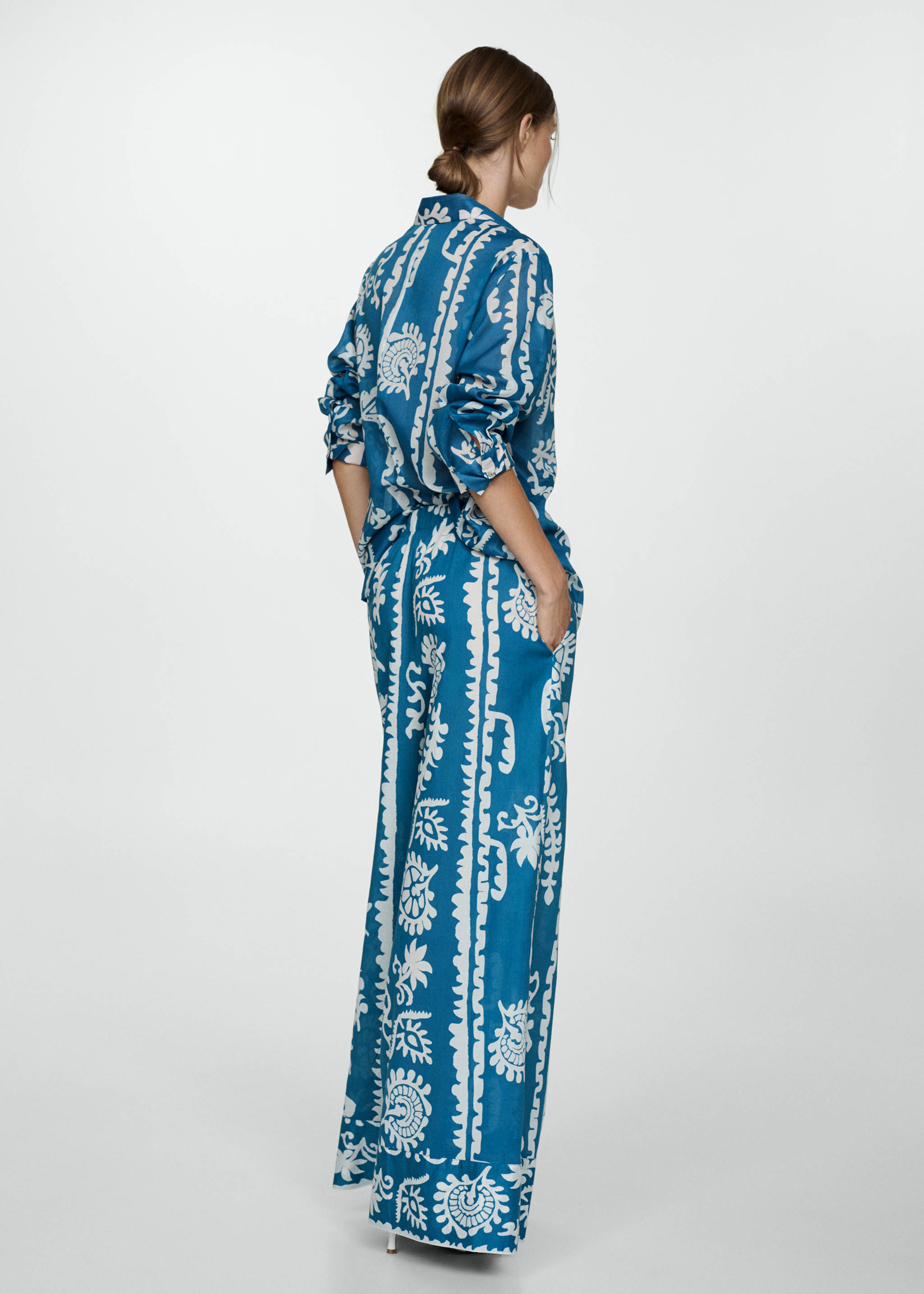 Wide leg printed pants - Reverse of the article