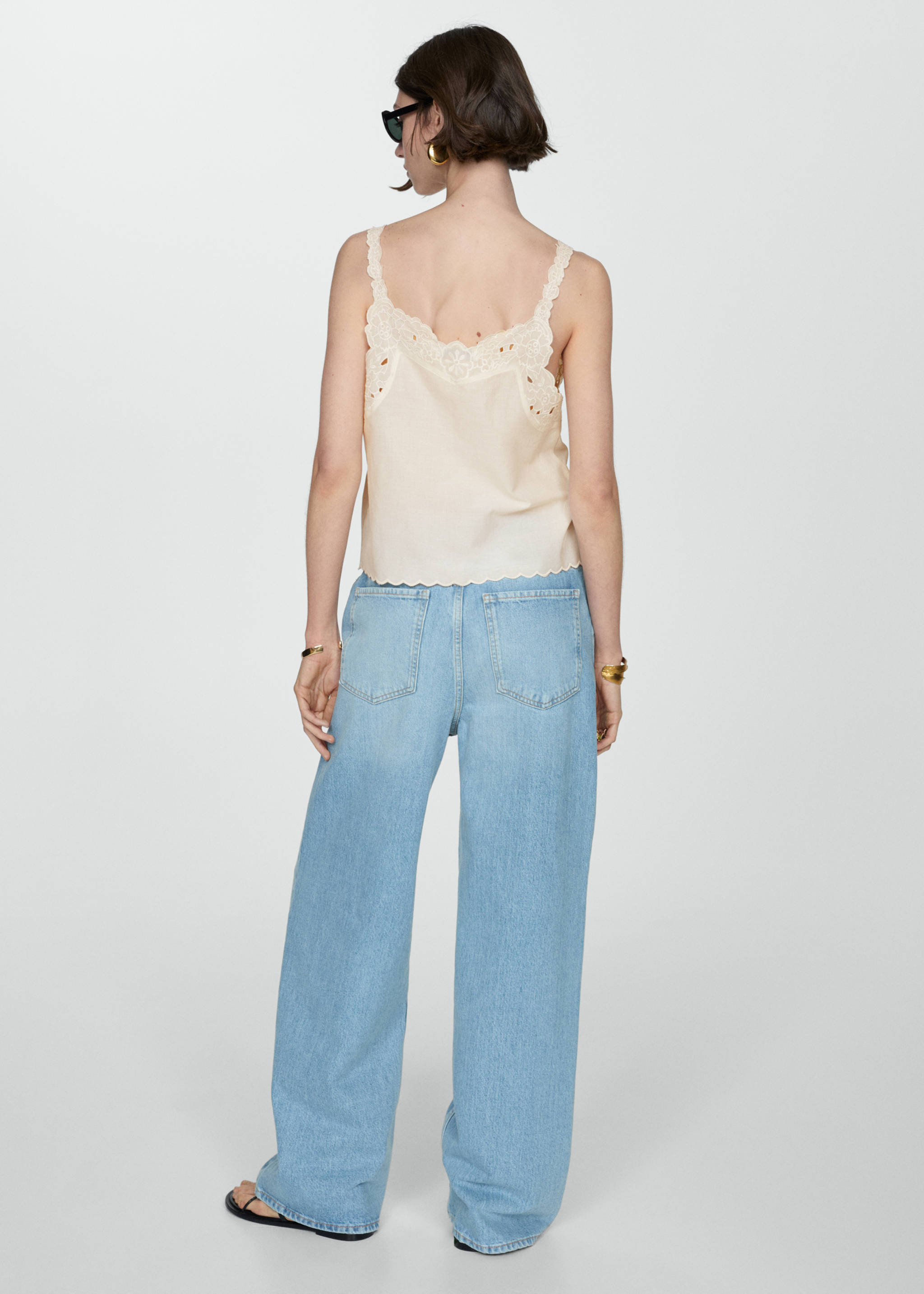 Embroidered strap top - Reverse of the article