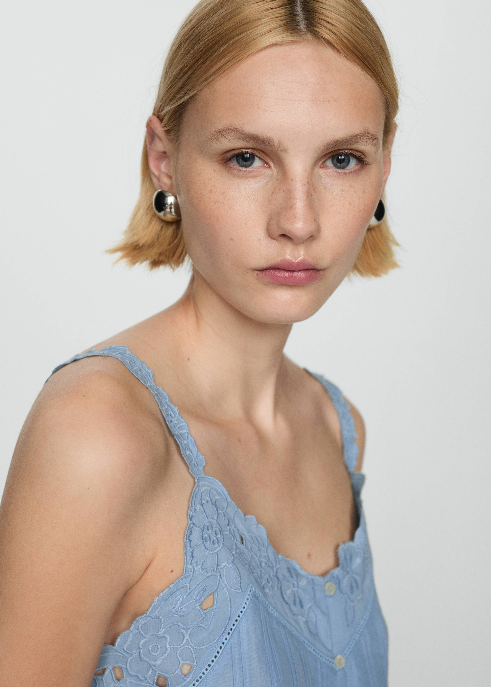 Embroidered strap top - Details of the article 1