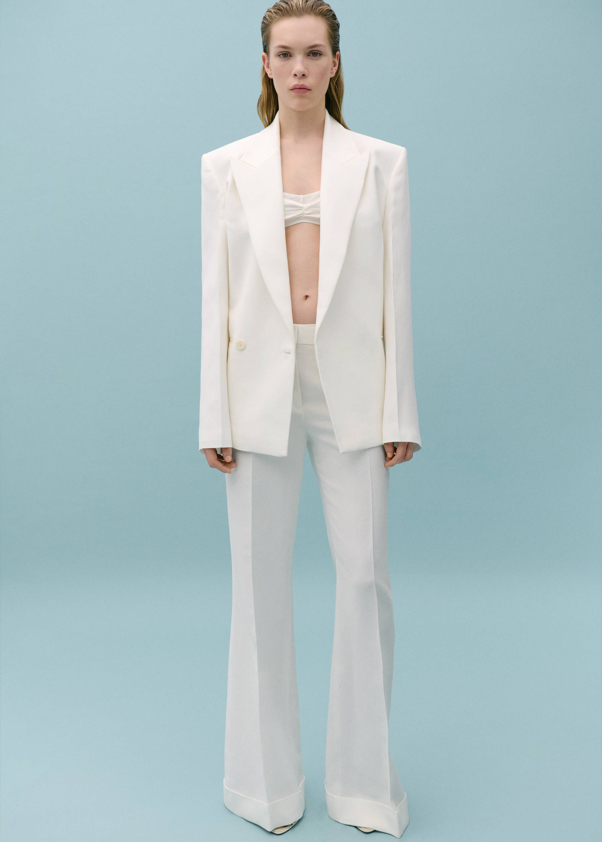 Bra with decorative stitching - General plane