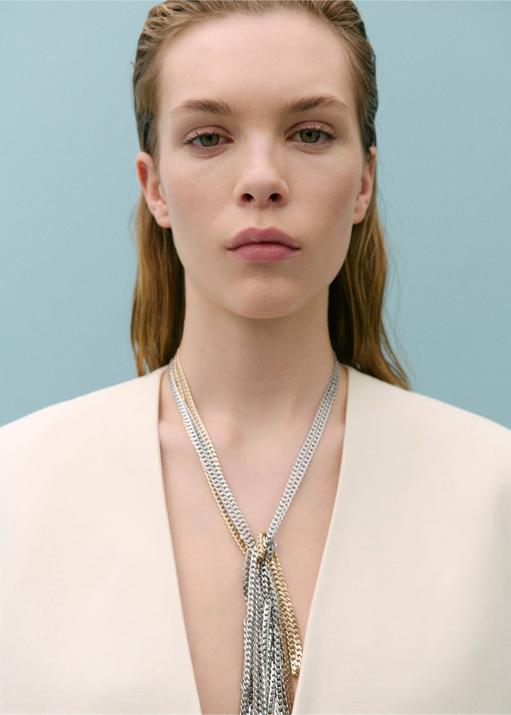 Suit blazer without lapels - Details of the article 1, Ecru. Ref: 67058657-00.