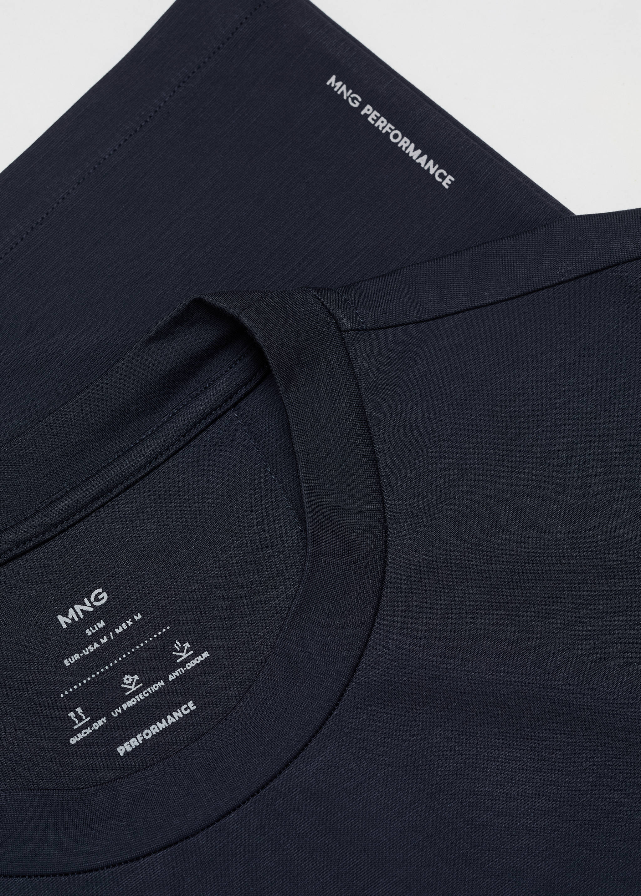 T-shirt slim-fit poche - Détail de l'article 0