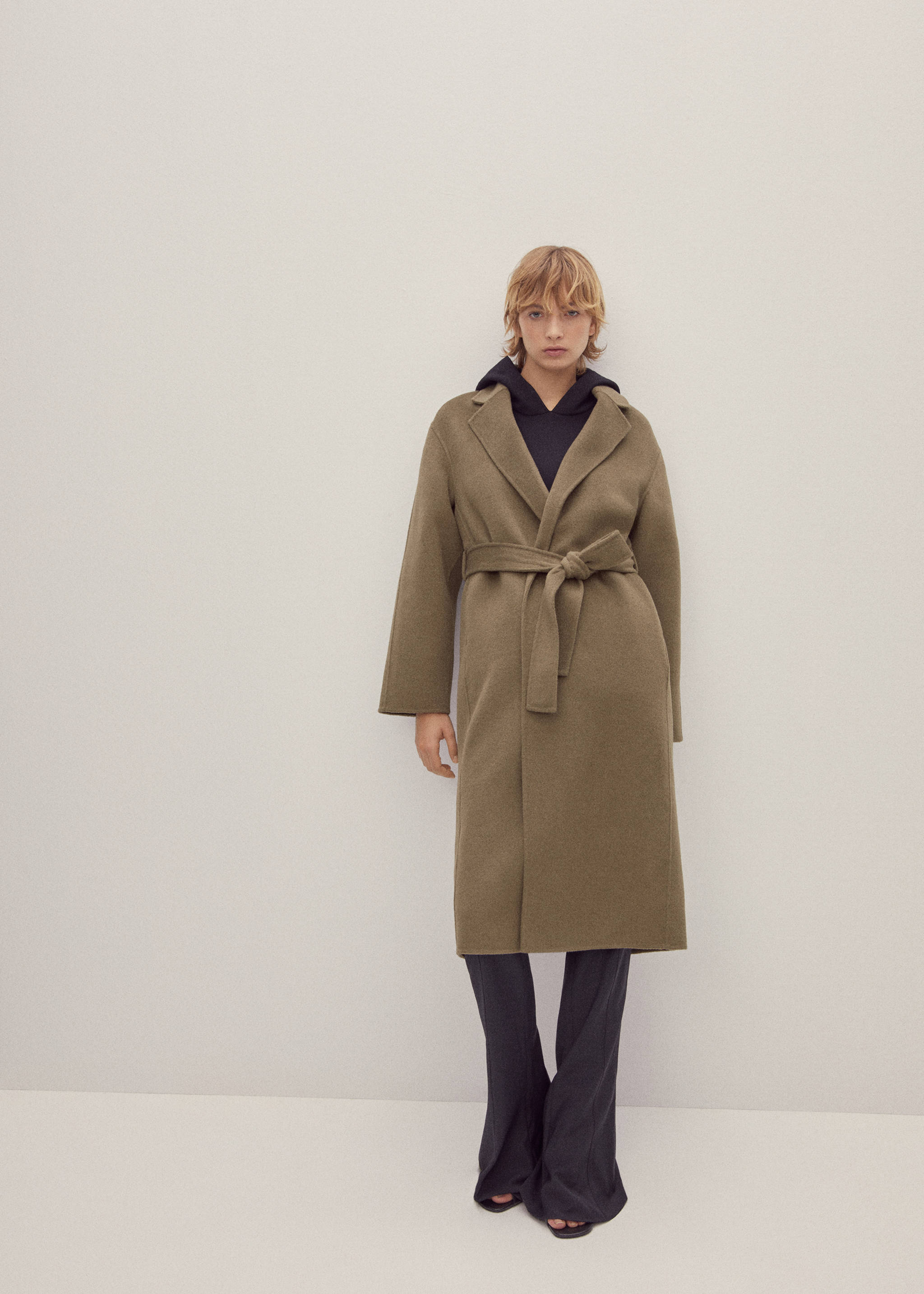 Belt handmade coat - Details of the article 9, Khaki. Ref: 67060444-00.