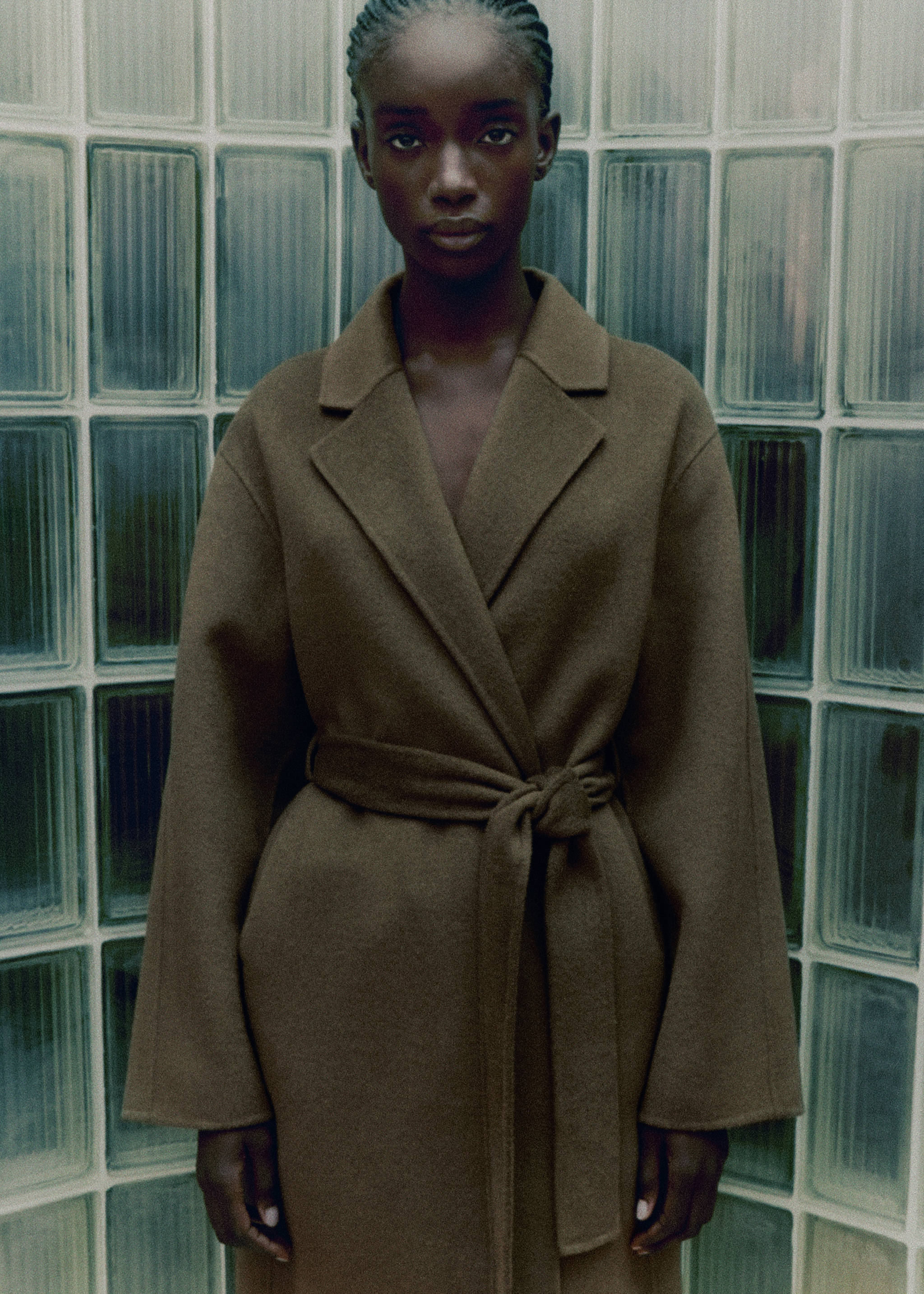 Belt handmade coat - Details of the article 5, Khaki. Ref: 67060444-00.