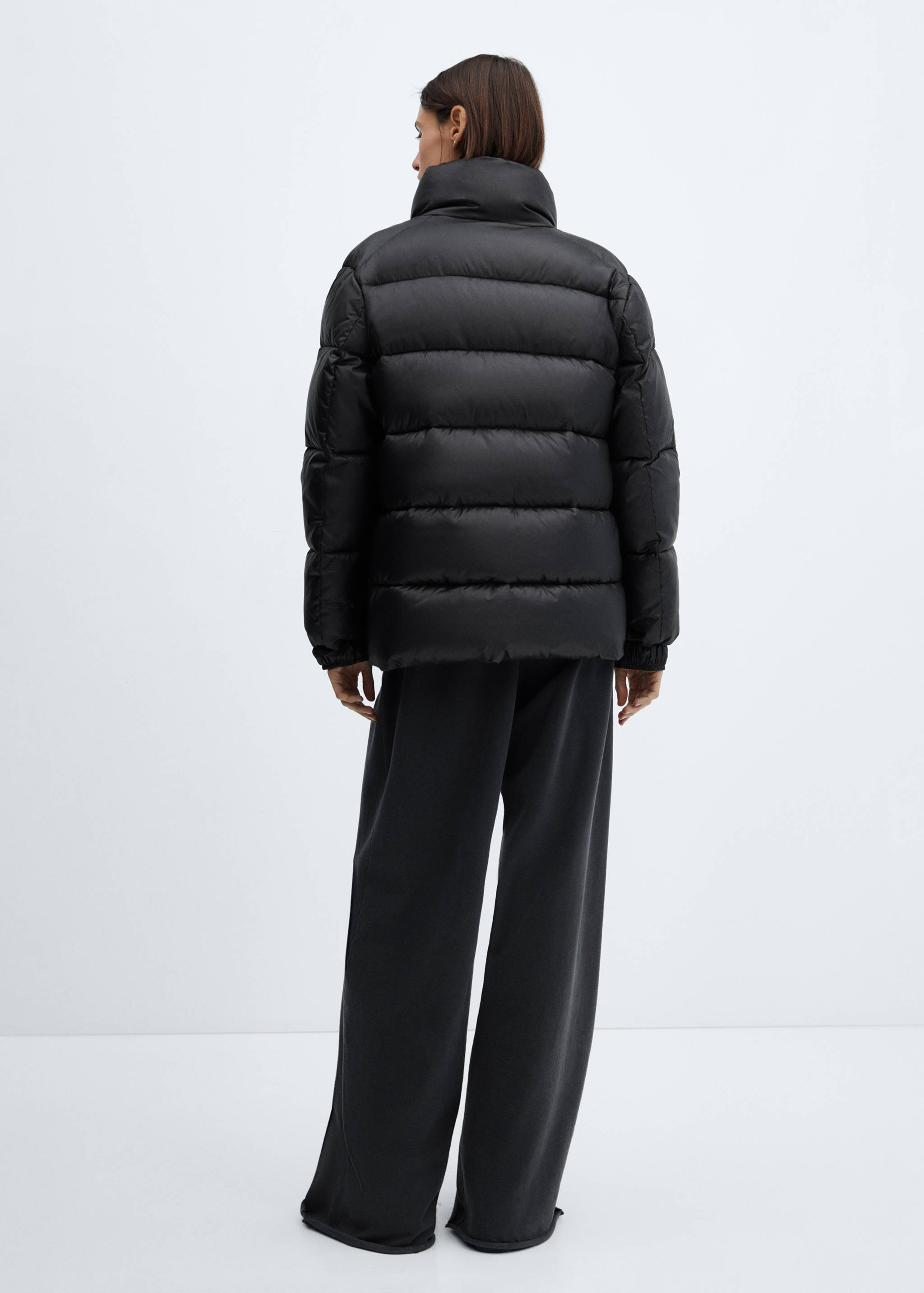 Water-repellent puffer coat - Reverse of the article