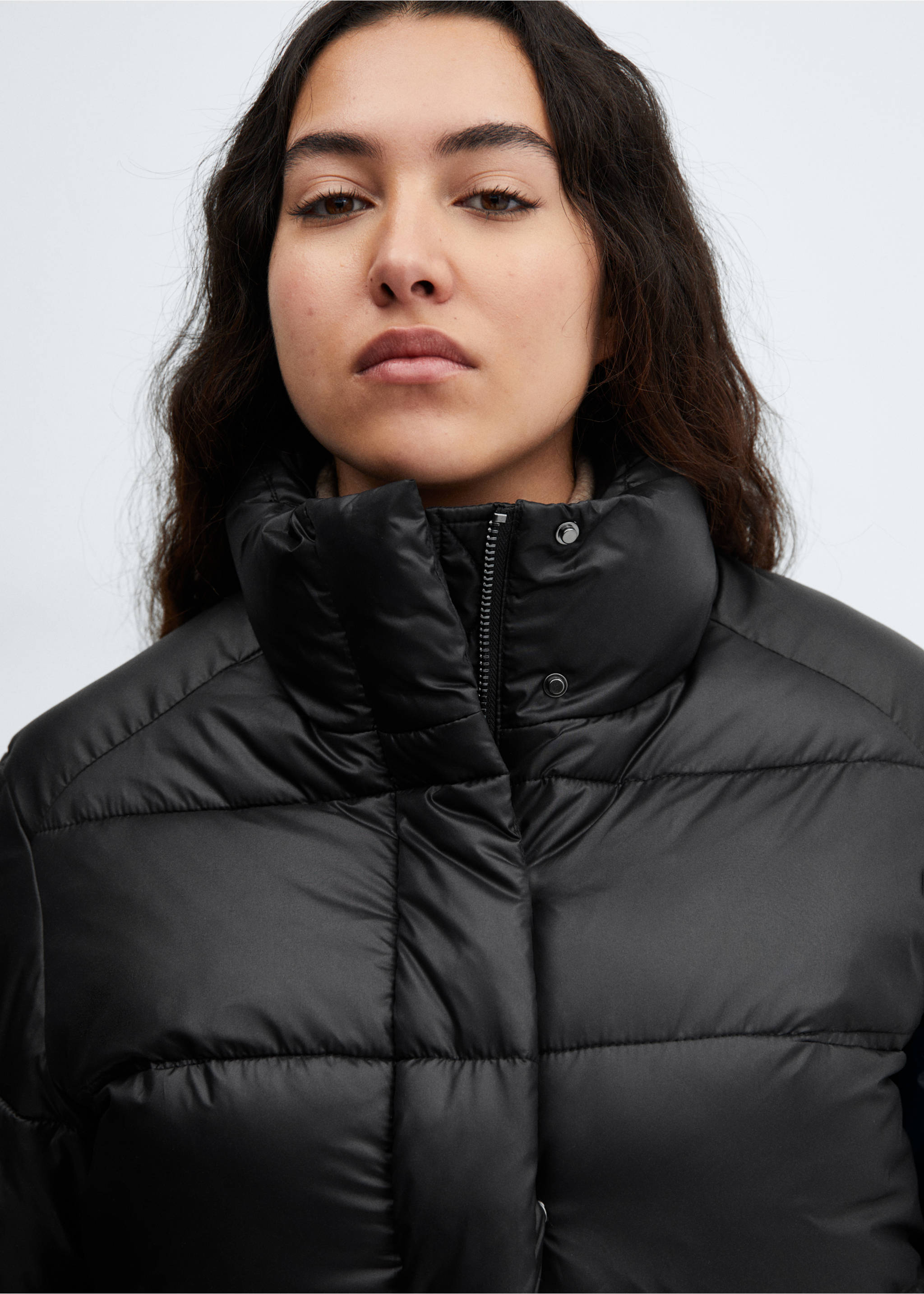 Water-repellent puffer coat - Details of the article 4, Black. Ref: 67060446-00.