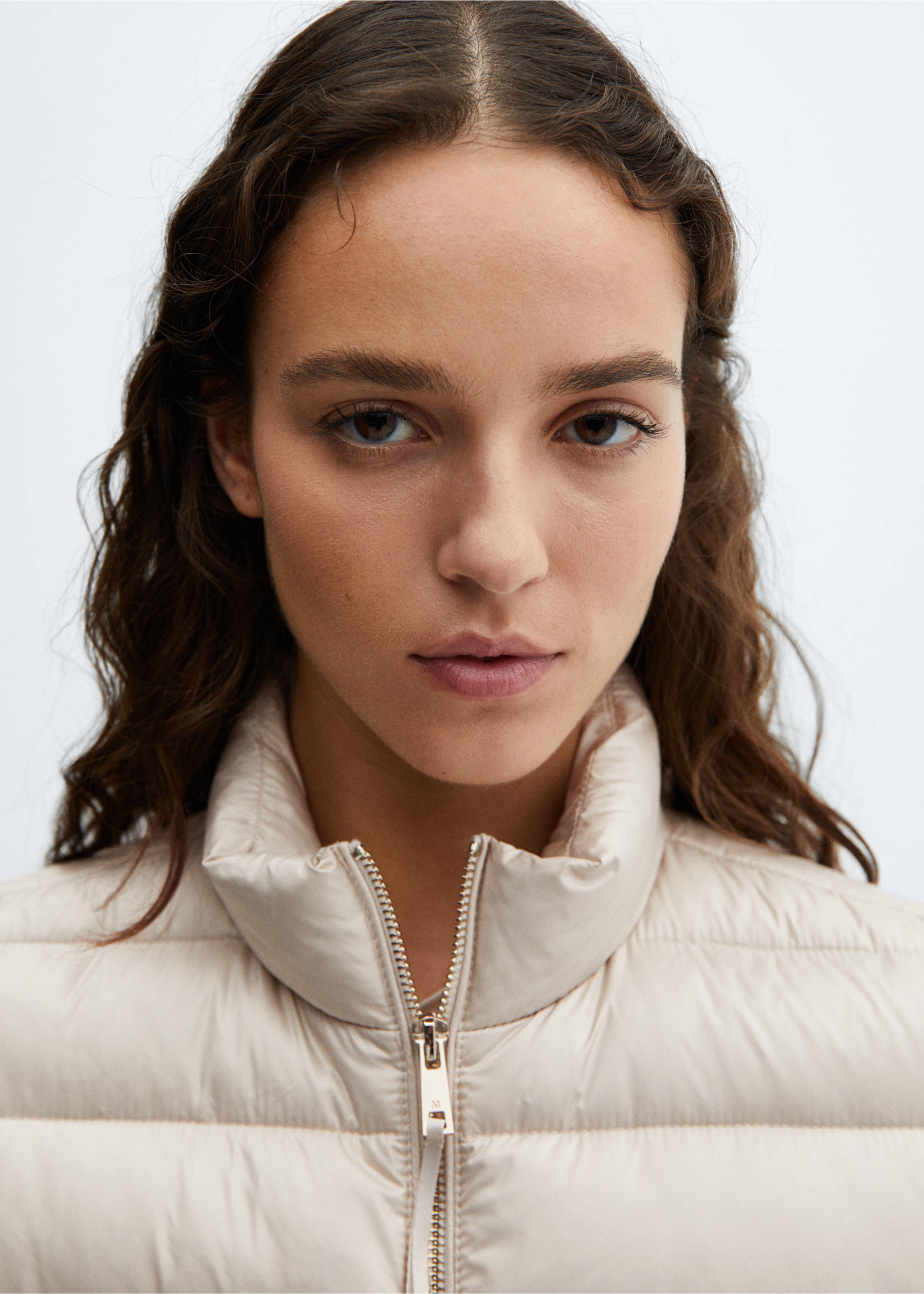 Puffer feather coat - Details of the article 1, Beige. Ref: 67060464-00.