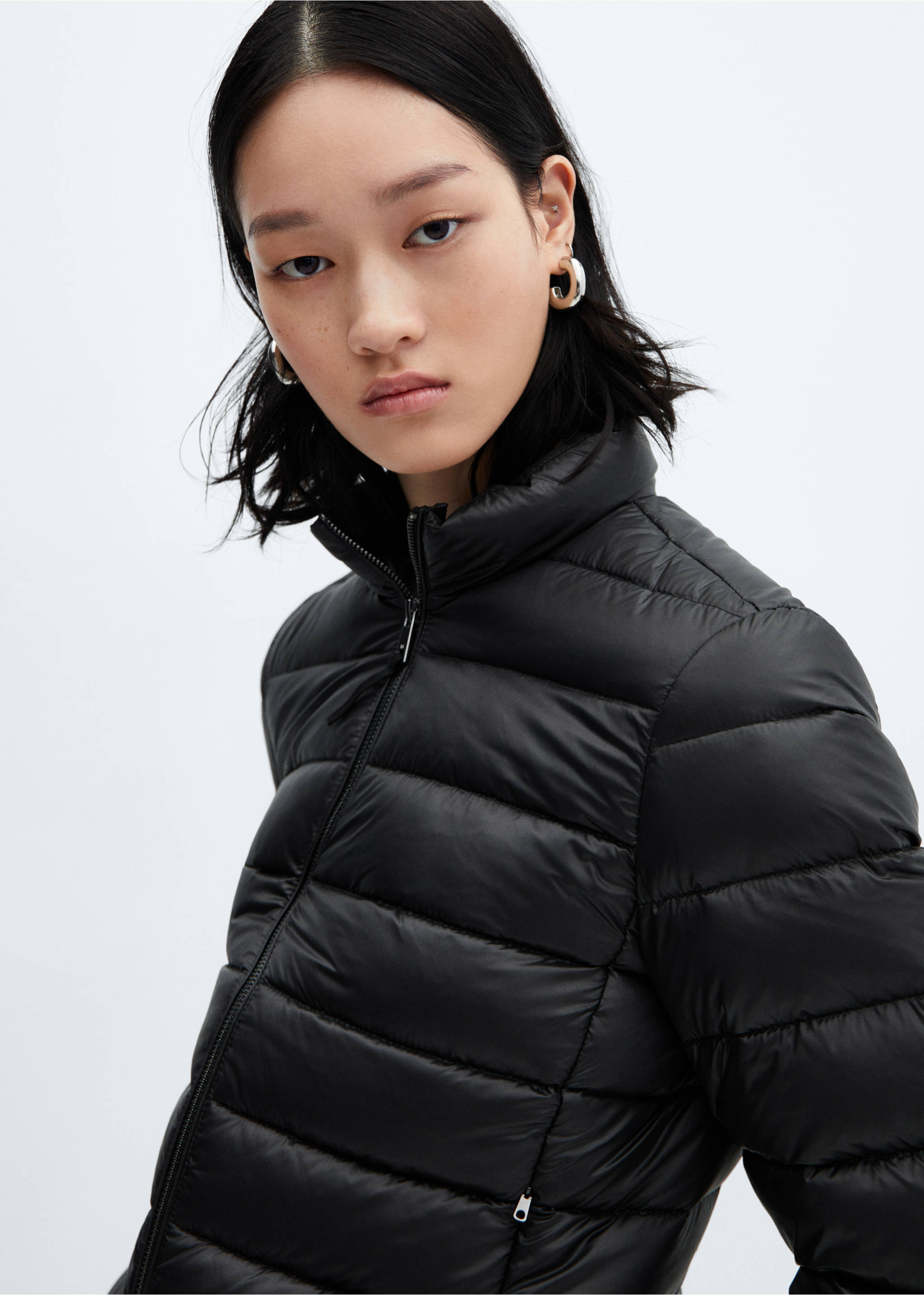 Puffer feather coat - Details of the article 1, Black. Ref: 67060464-00.