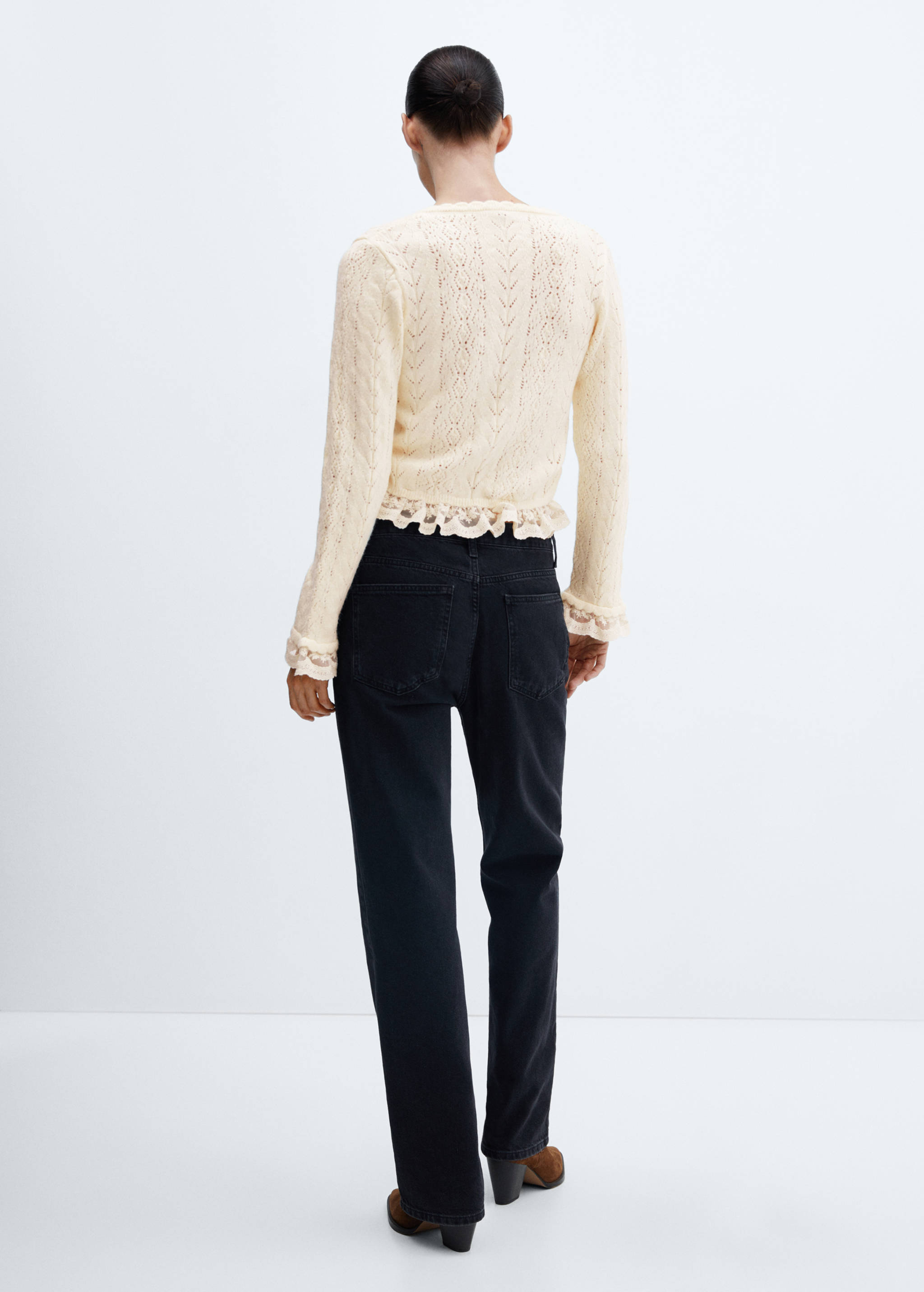 Ruffled knot cardigan - Reverse of the article