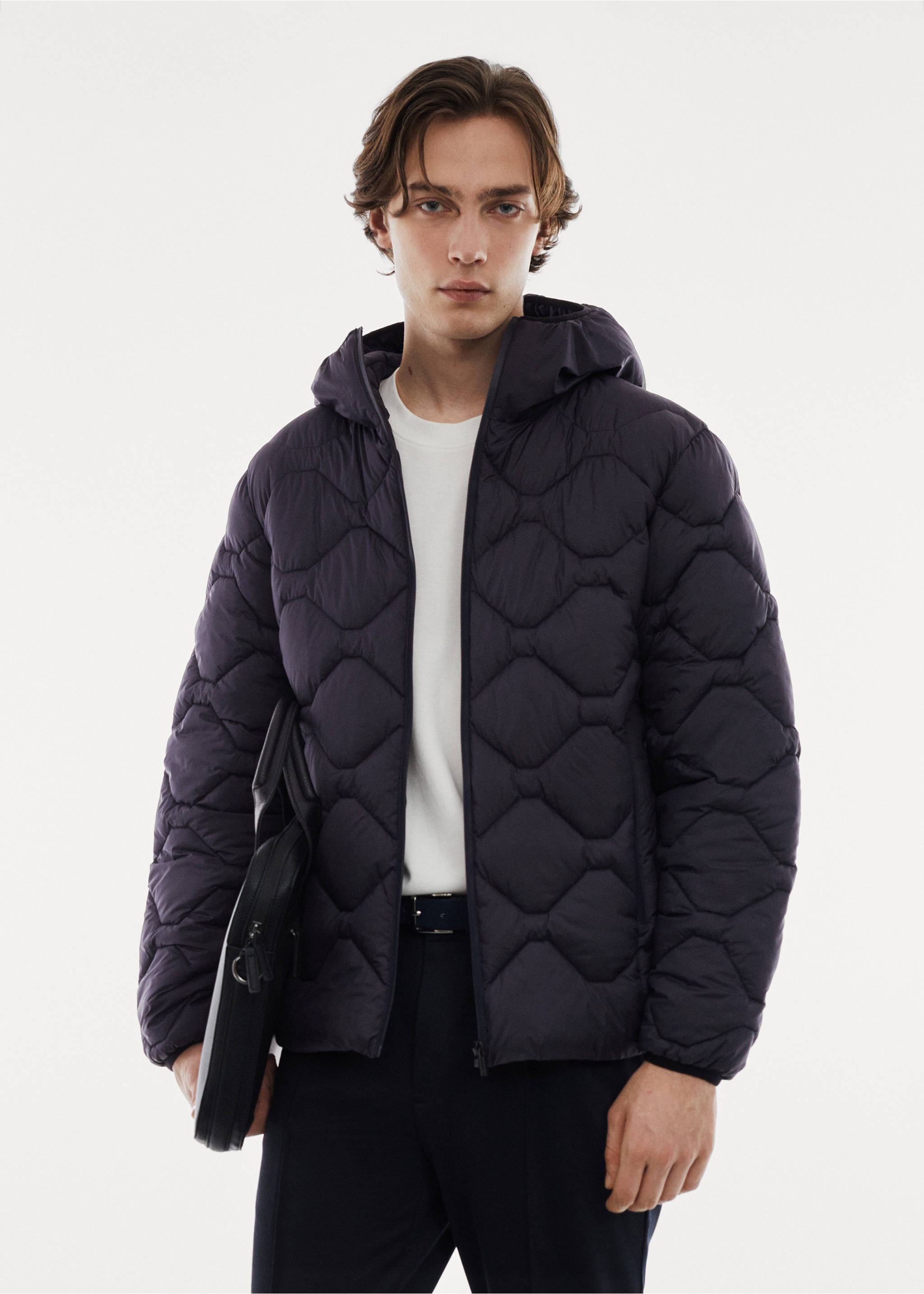 Anorak ultra ligero water repellent - Plano medio, Azul marino. Ref: 67060618-00.