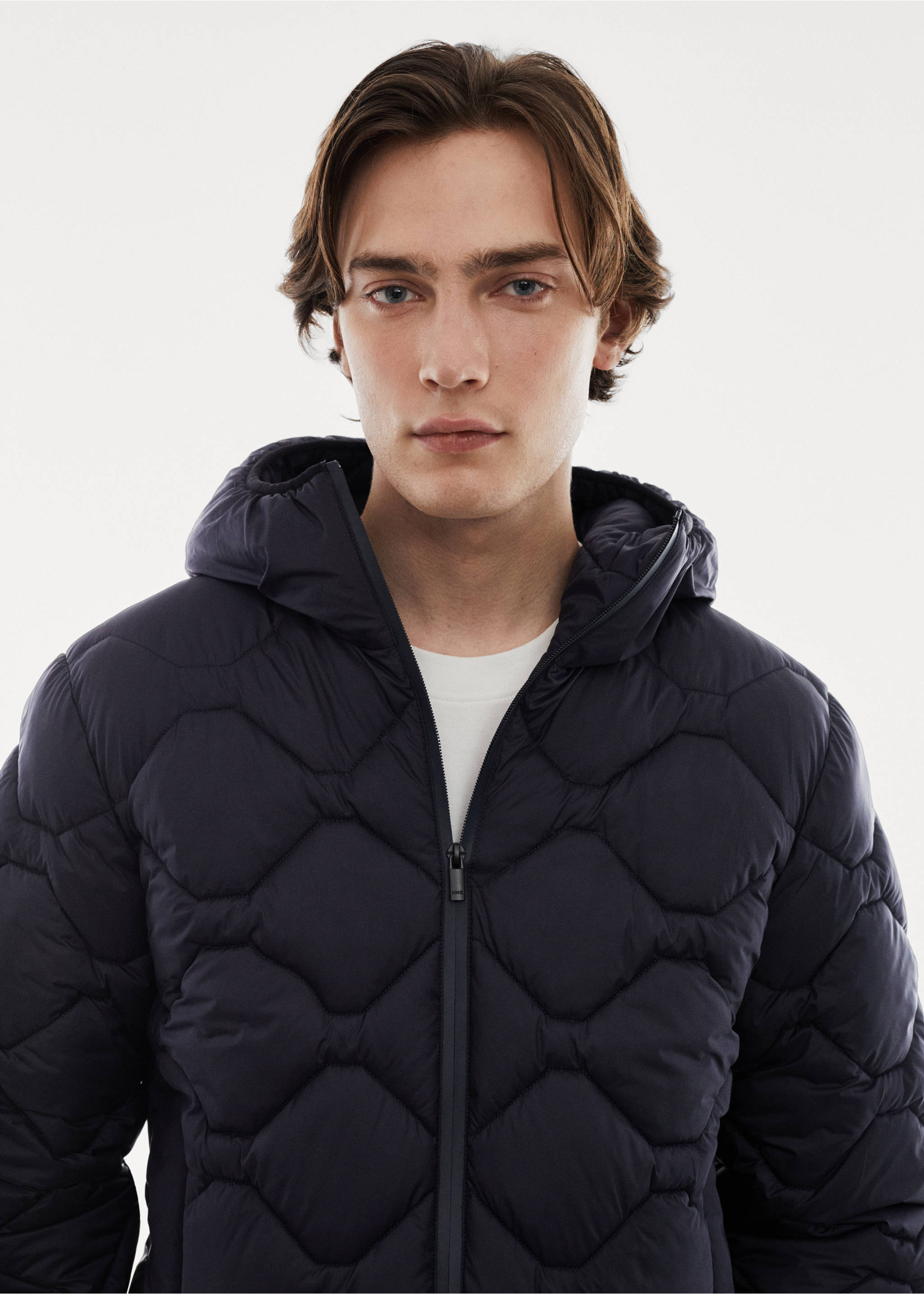 Anorak ultra ligero water repellent - Detalle del artículo 1, Azul marino. Ref: 67060618-00.