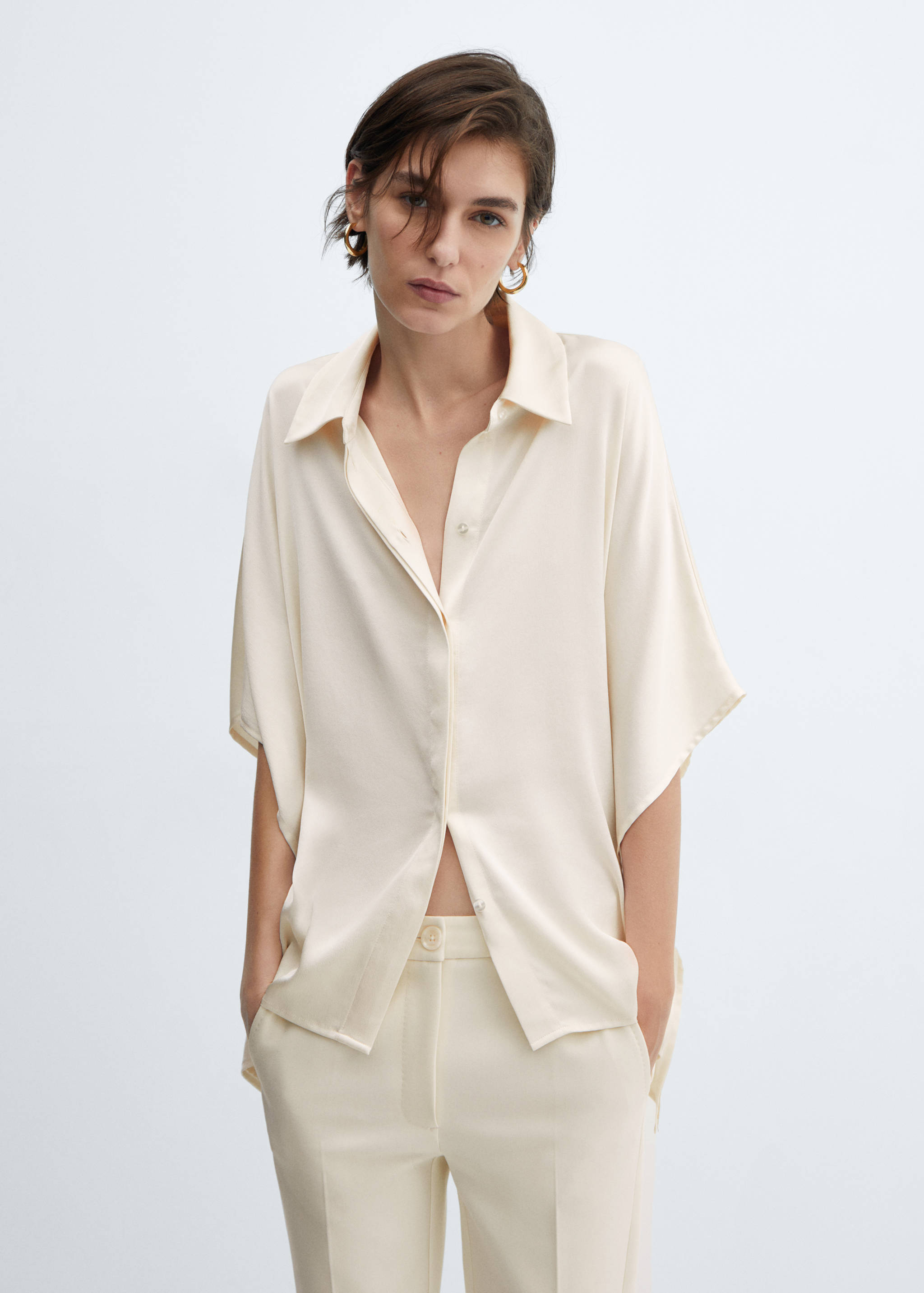 Blouse manches courtes - Plan moyen